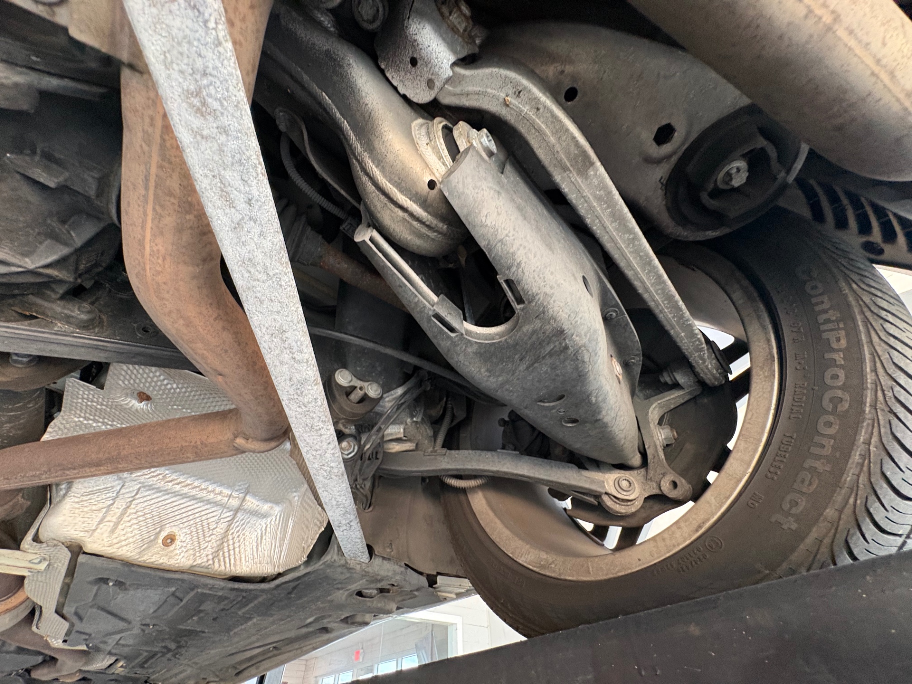 Vehicle photo 52