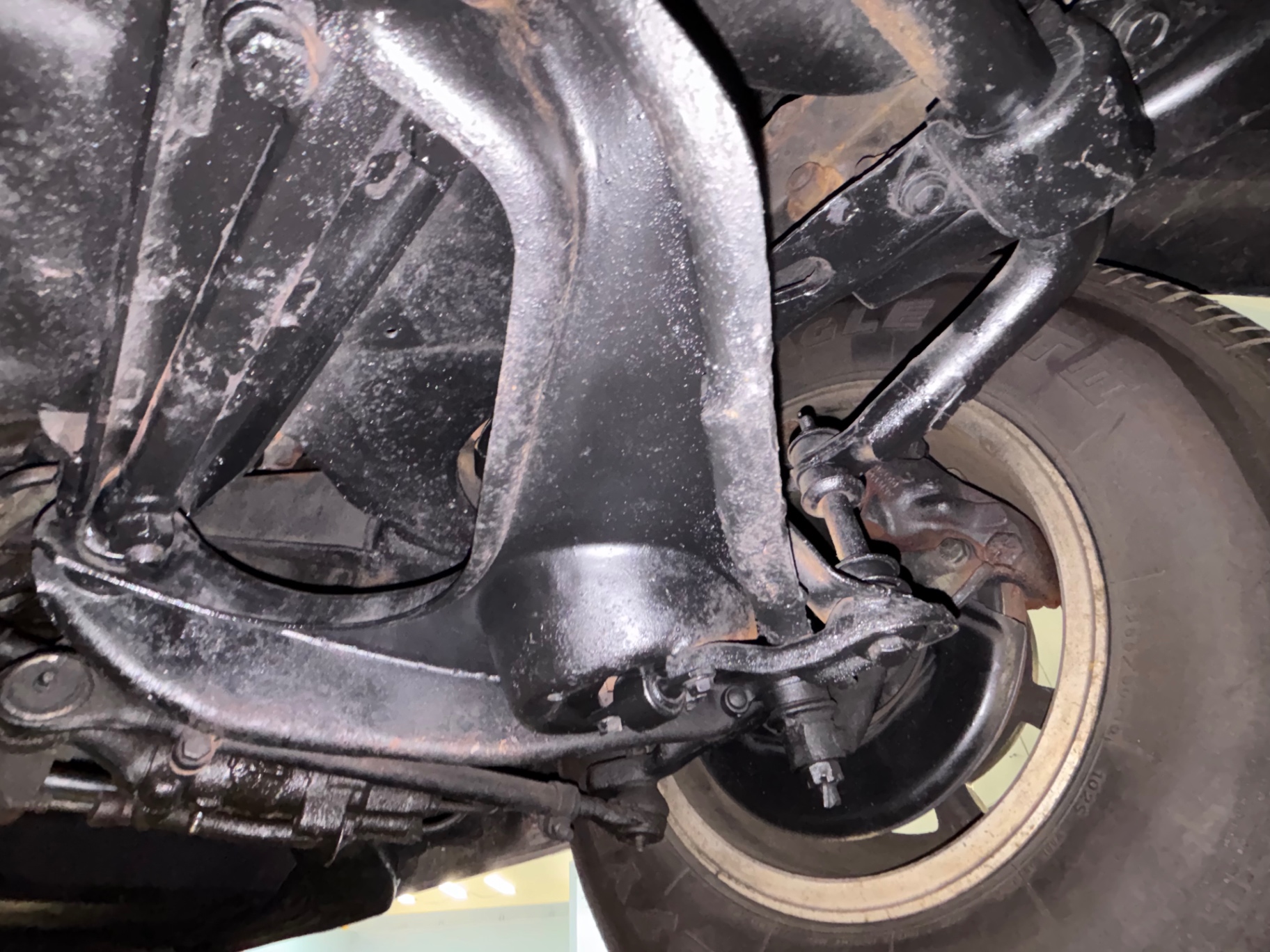 Vehicle photo 43