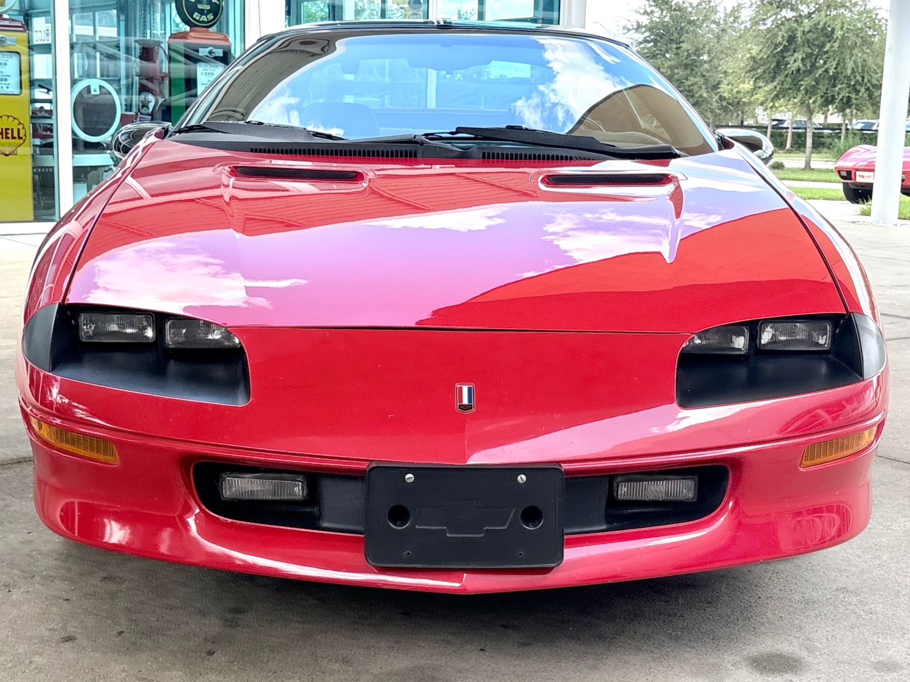 Vehicle photo 2