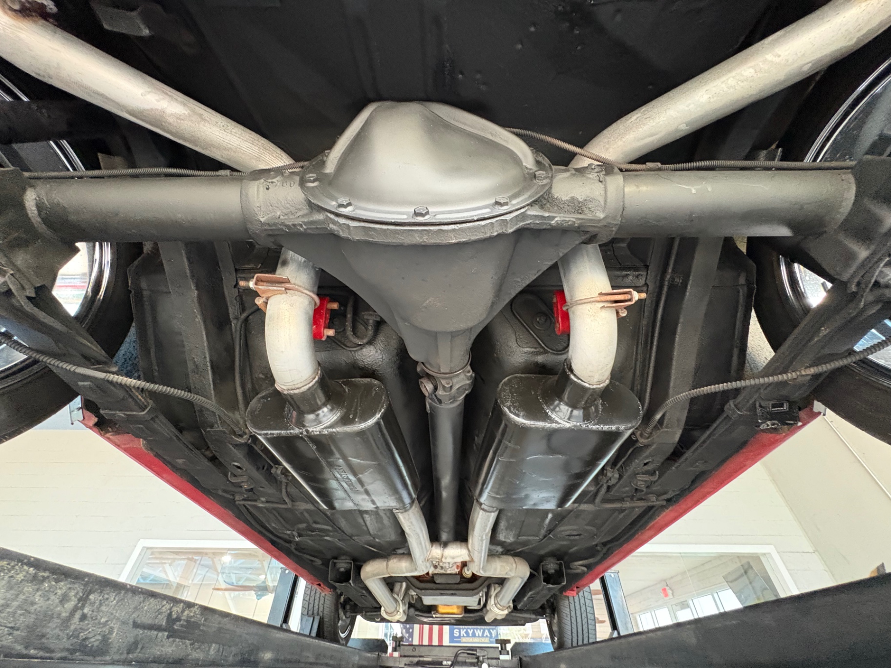 Vehicle photo 46
