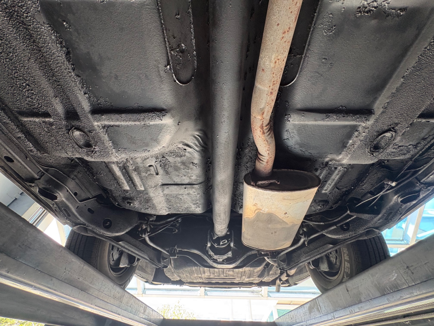 Vehicle photo 57