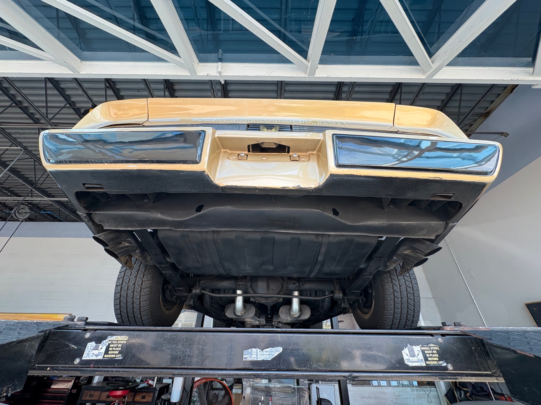 Vehicle photo 39