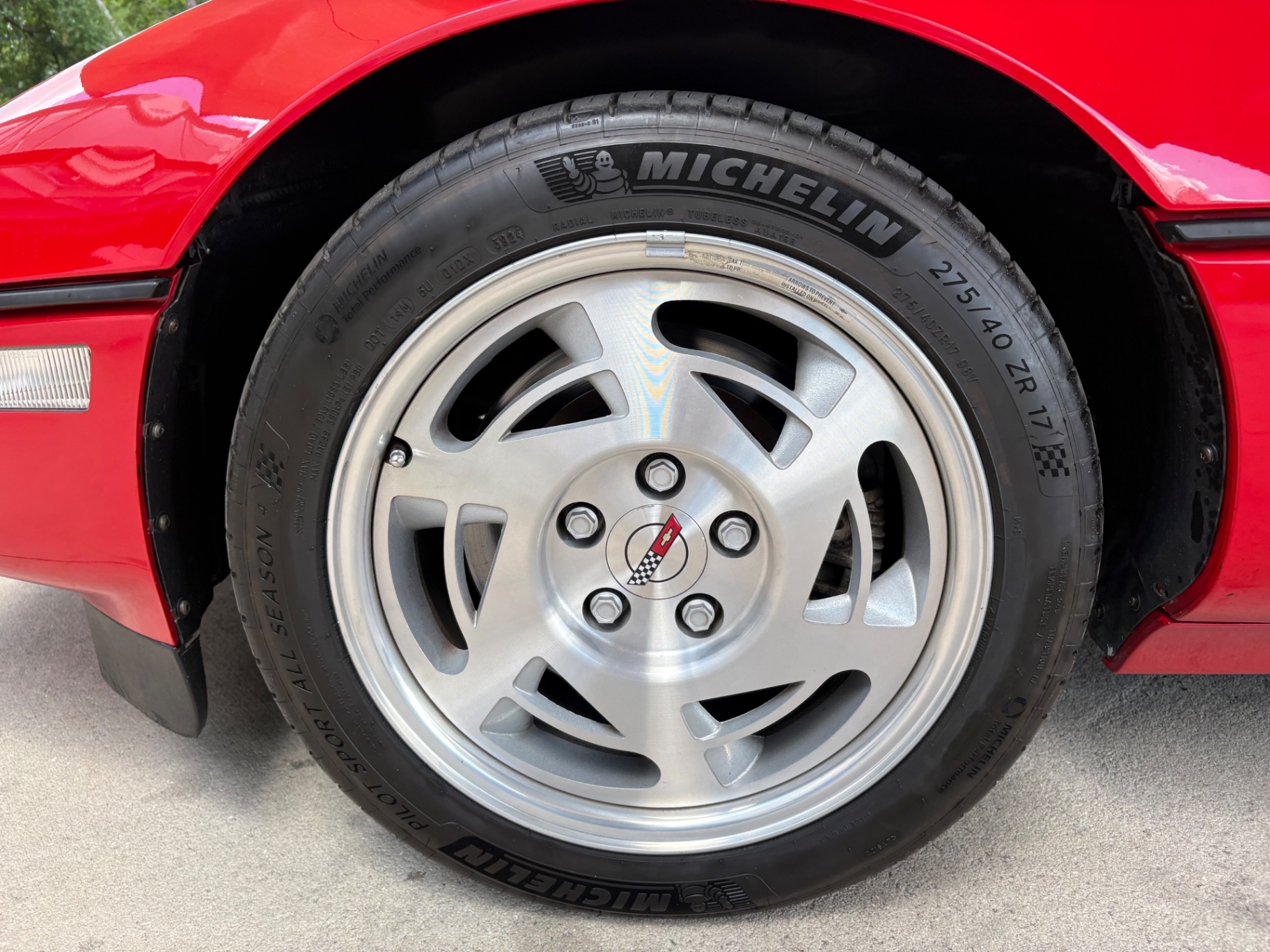 Vehicle photo 22