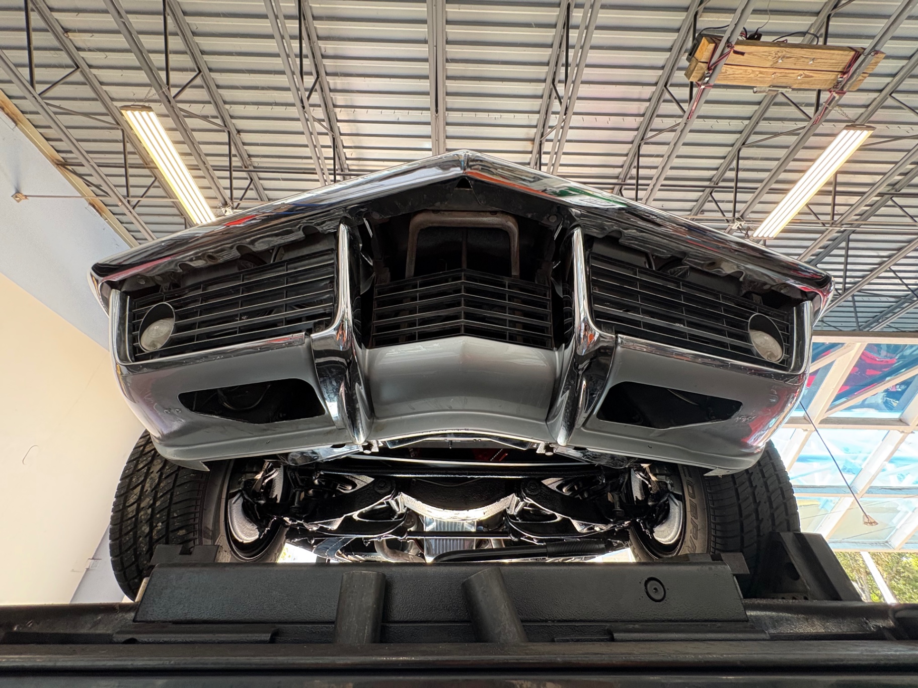 Vehicle photo 65