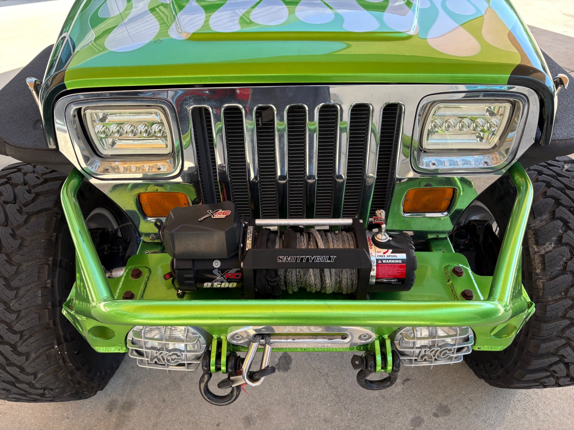 Vehicle photo 21