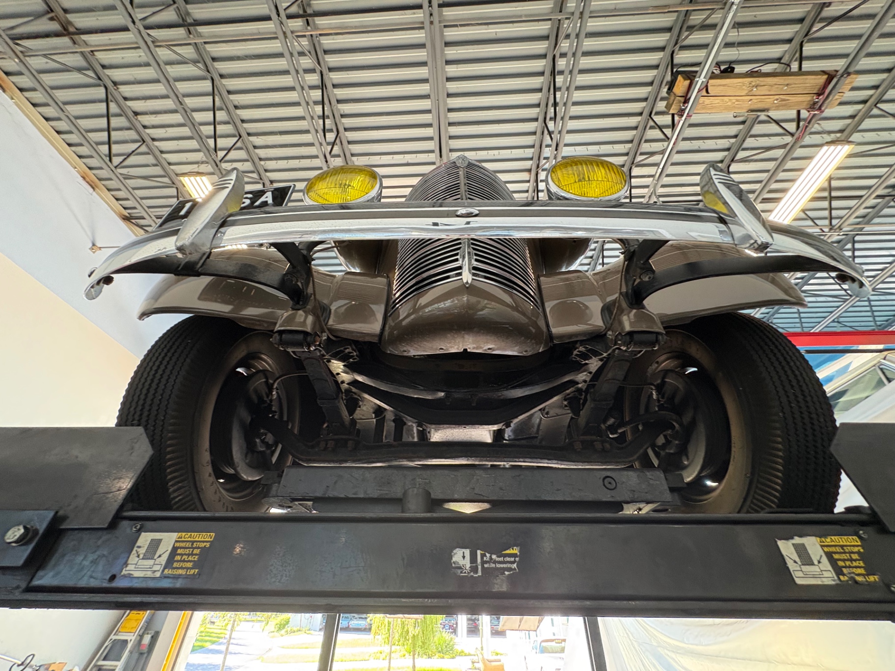 Vehicle photo 47