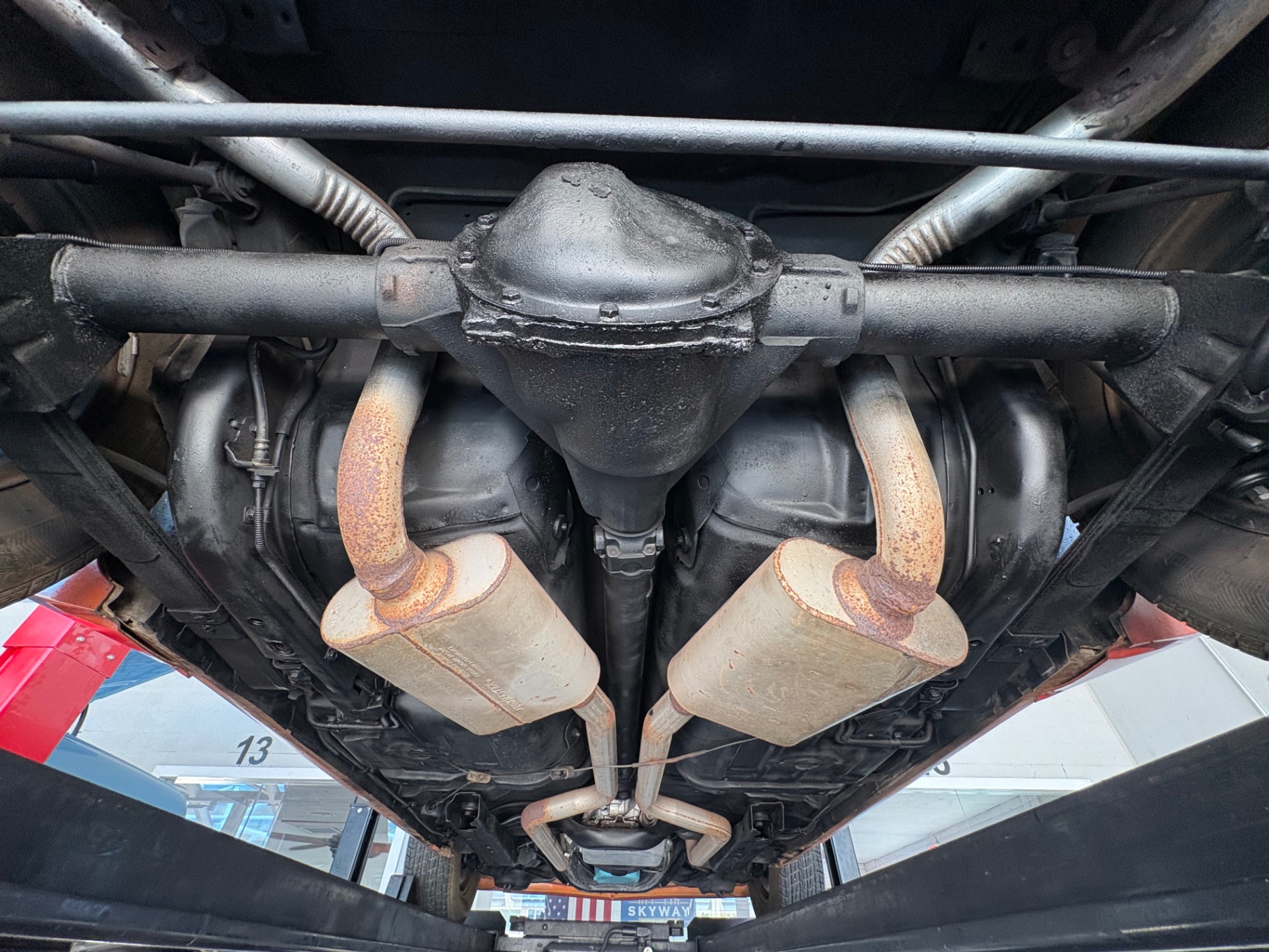 Vehicle photo 43