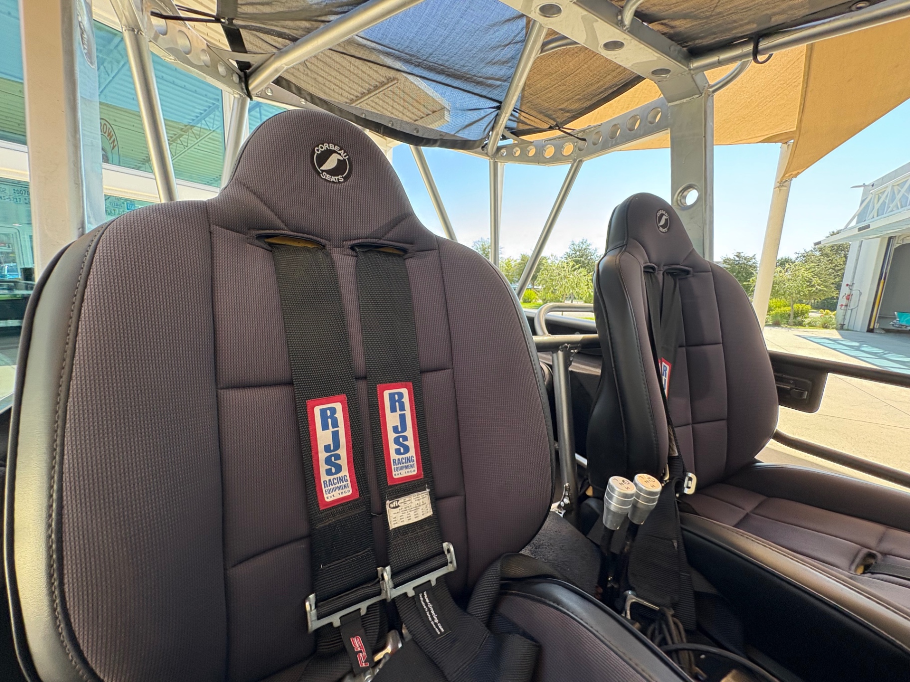 Vehicle photo 39
