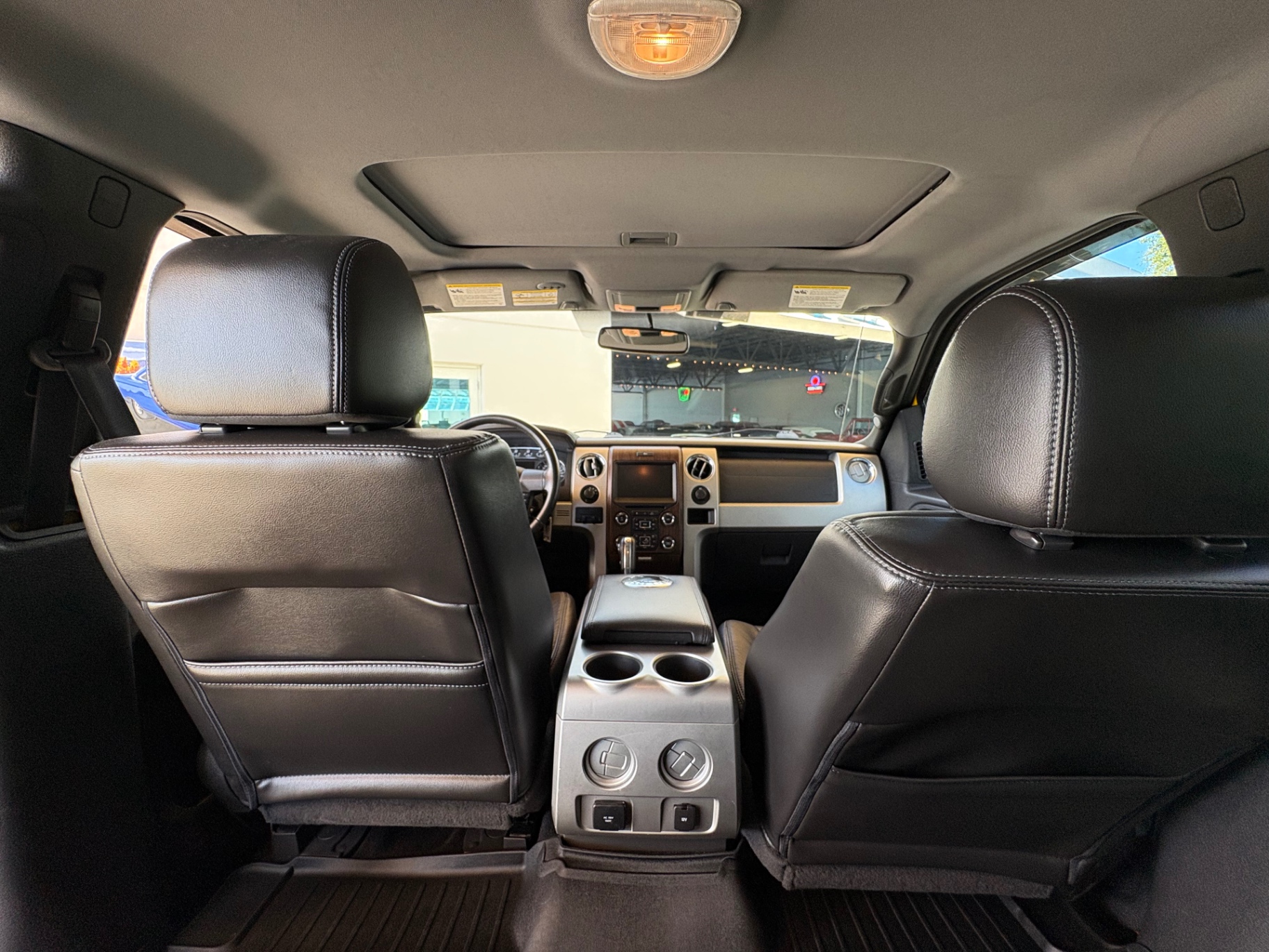 Vehicle photo 40