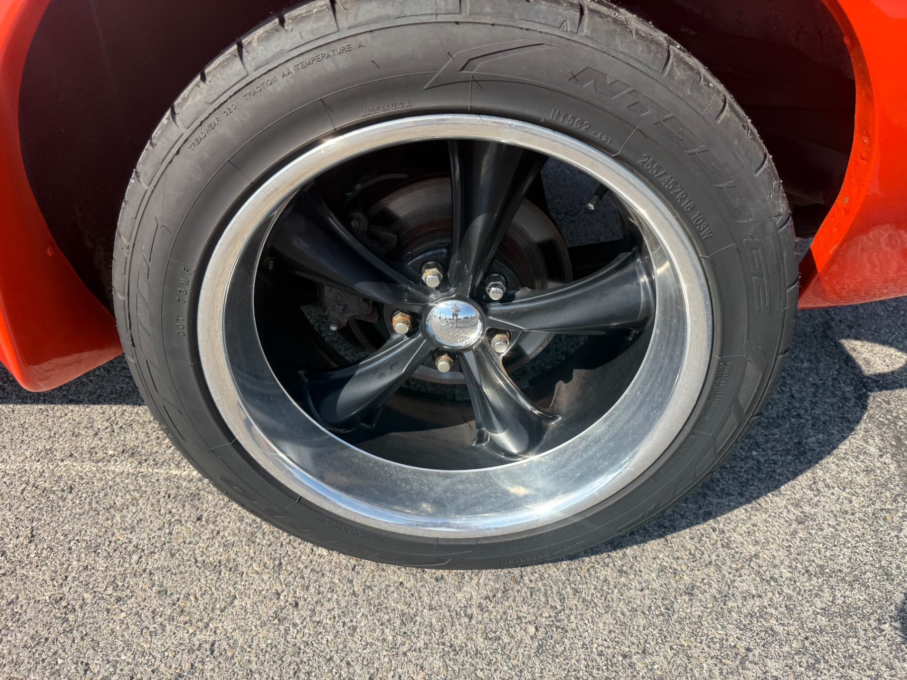 Vehicle photo 13