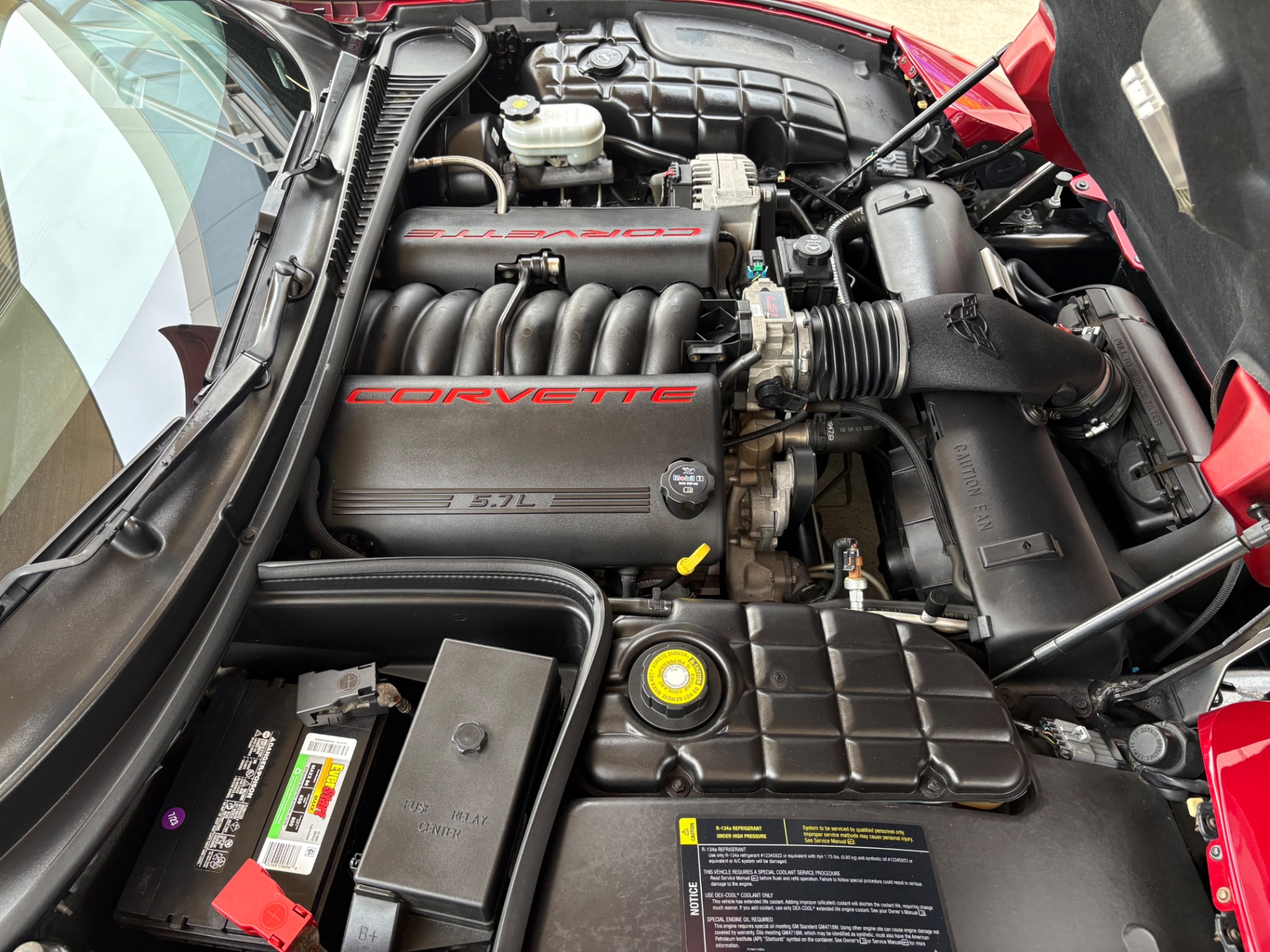 Vehicle photo 25