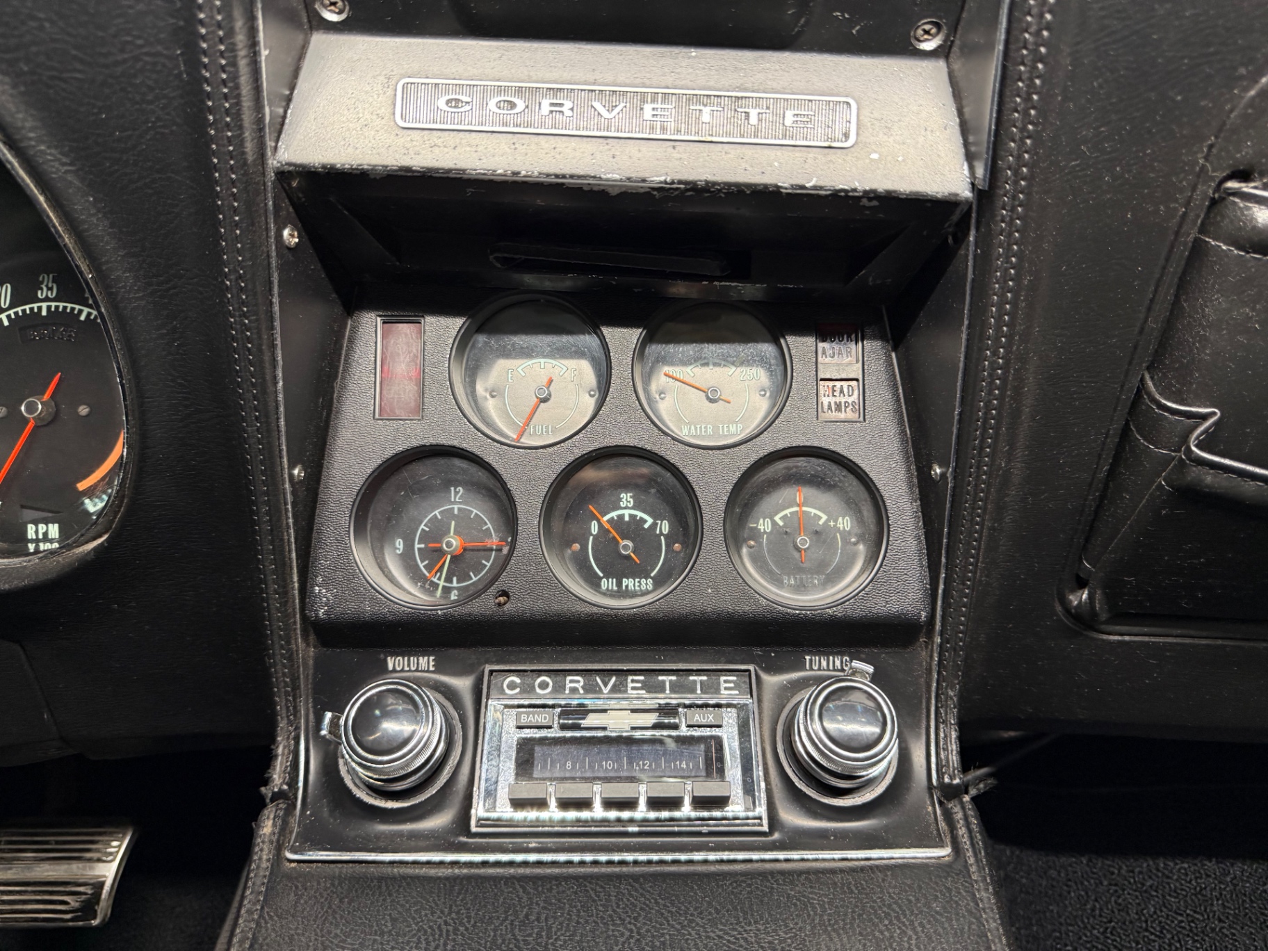Vehicle photo 50