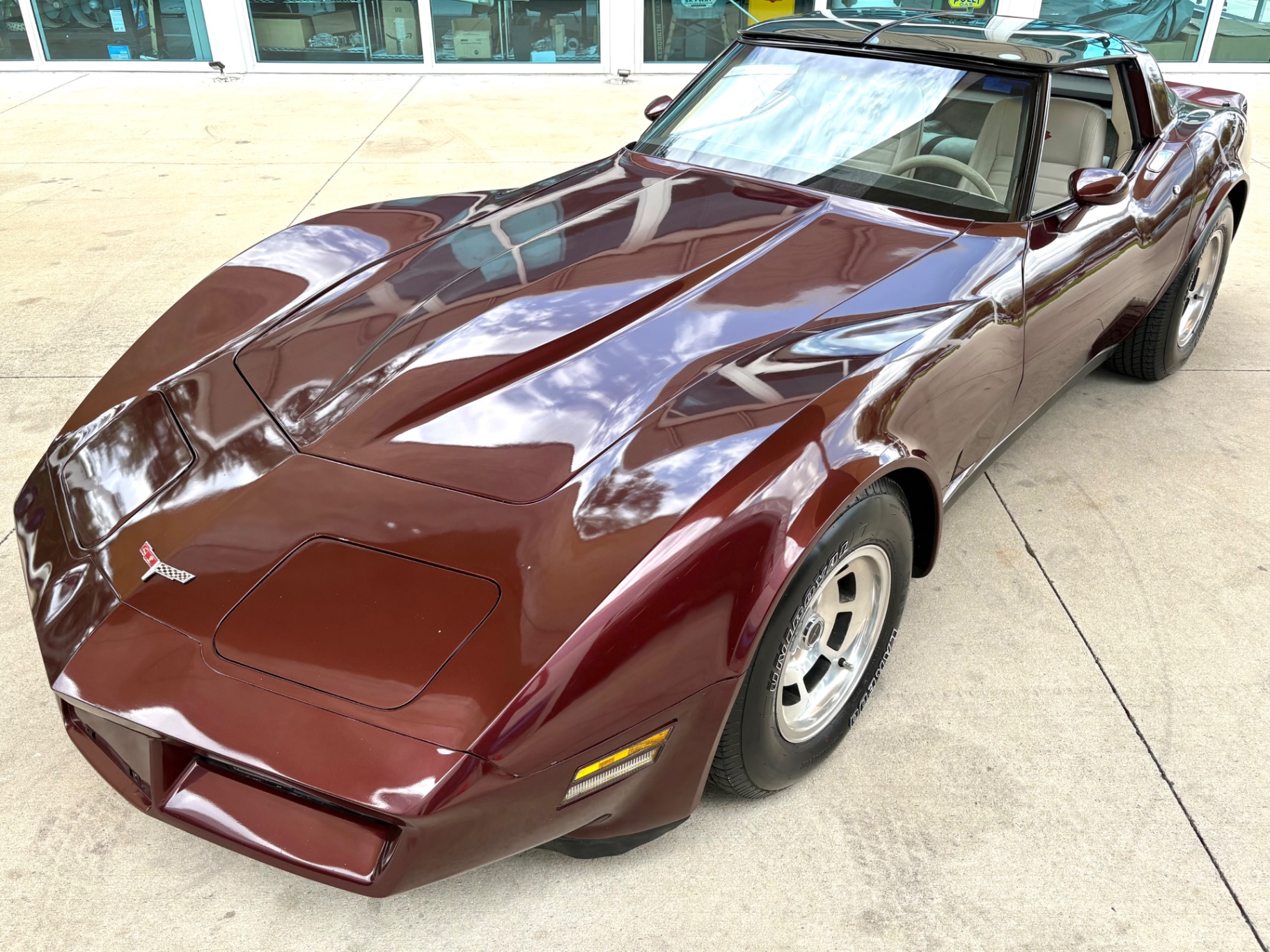 Vehicle photo 20