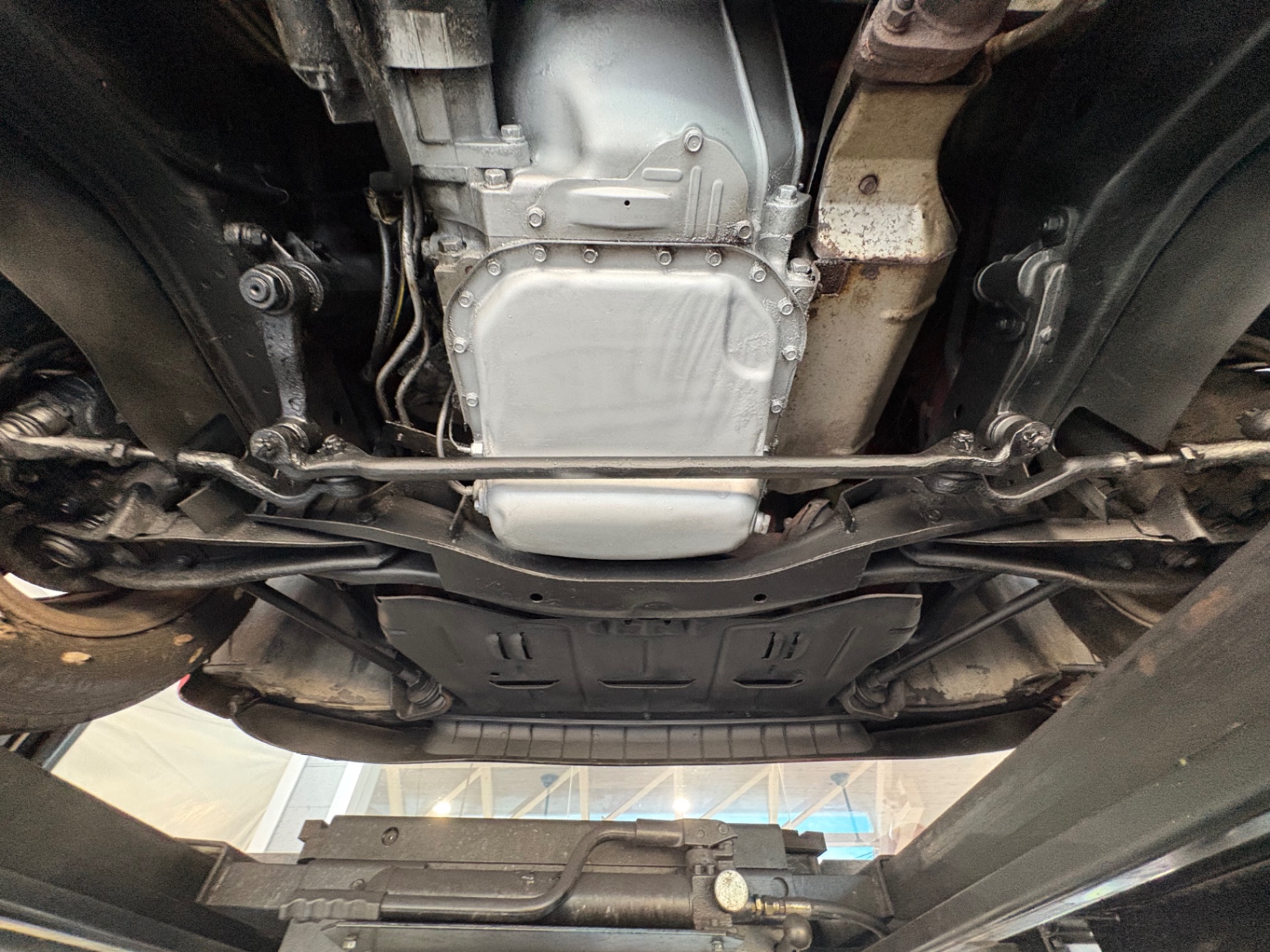 Vehicle photo 51