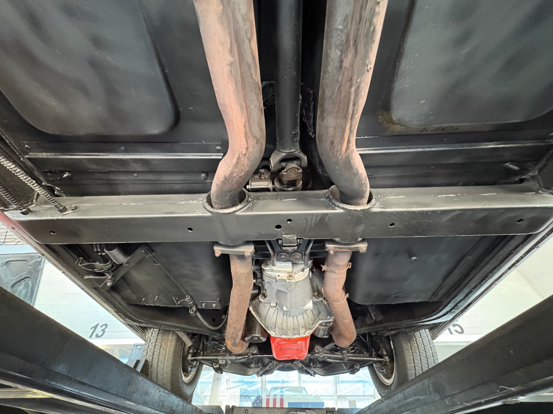 Vehicle photo 59