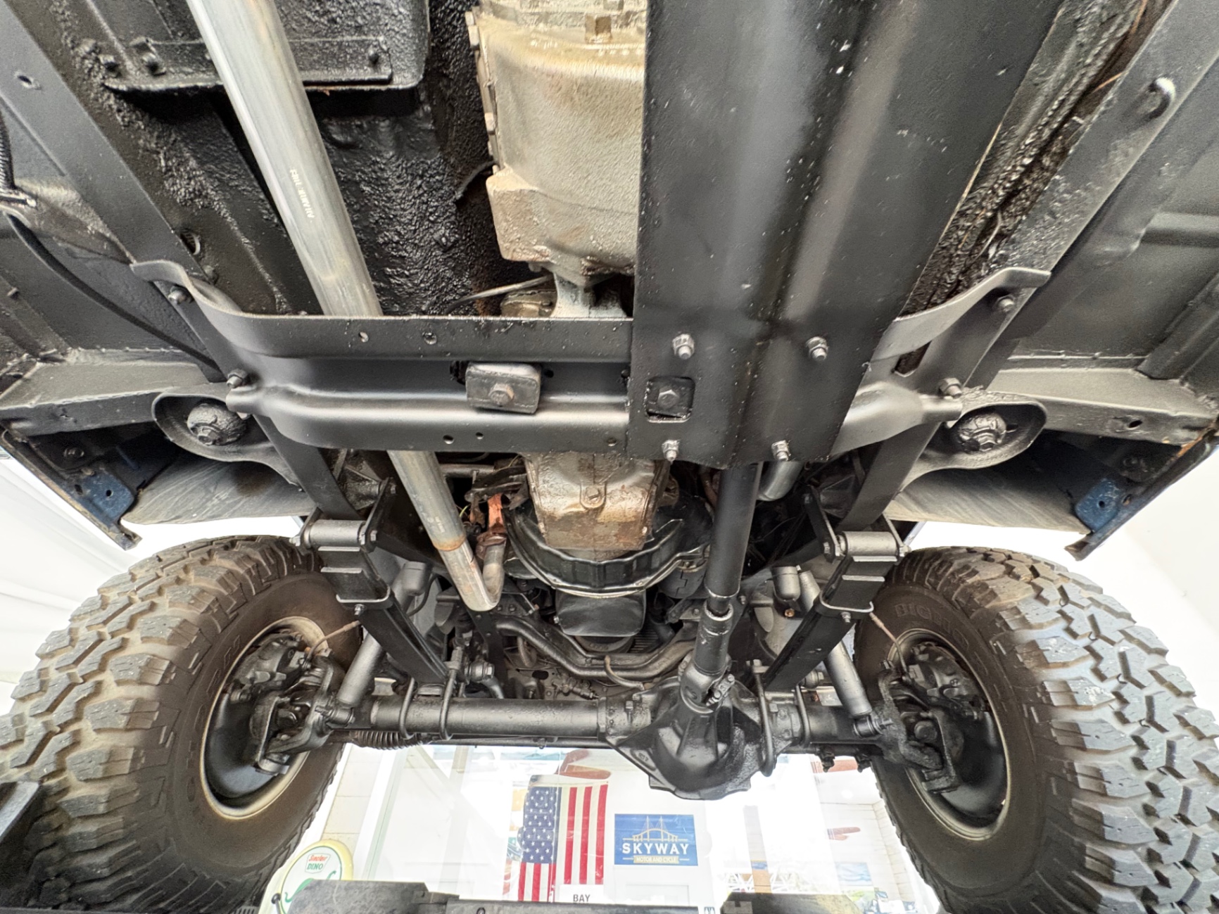 Vehicle photo 47