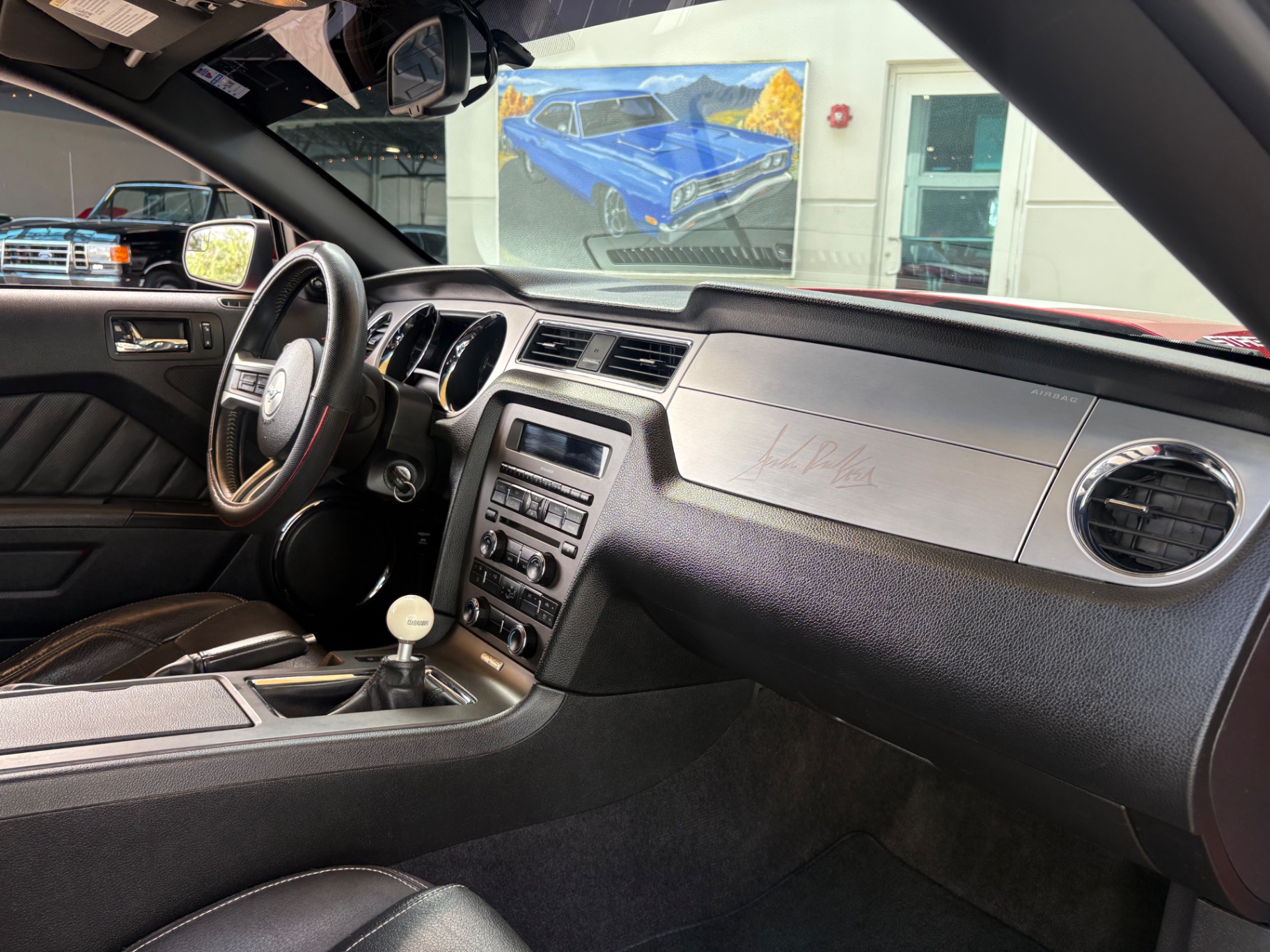 Vehicle photo 41