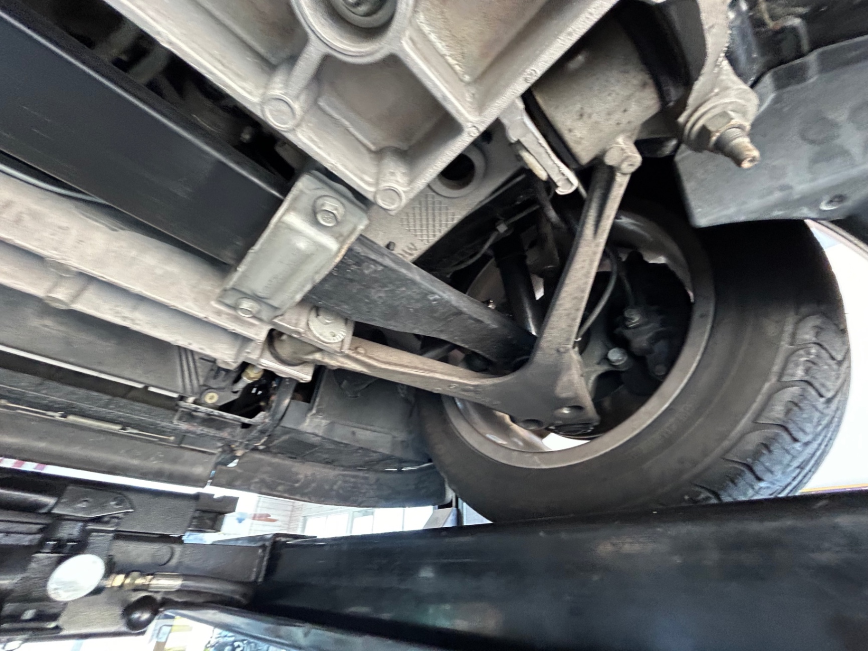 Vehicle photo 49