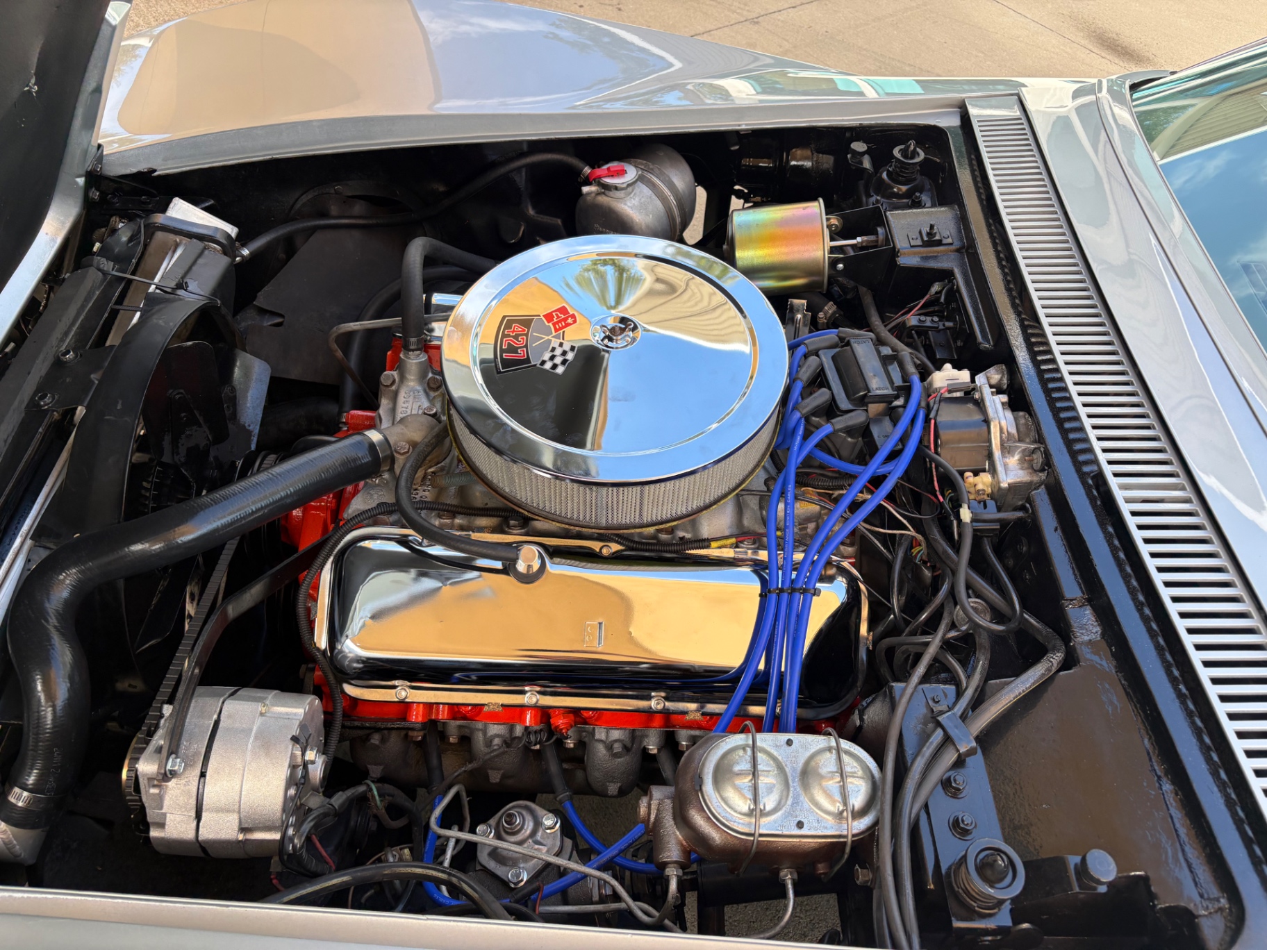 Vehicle photo 46