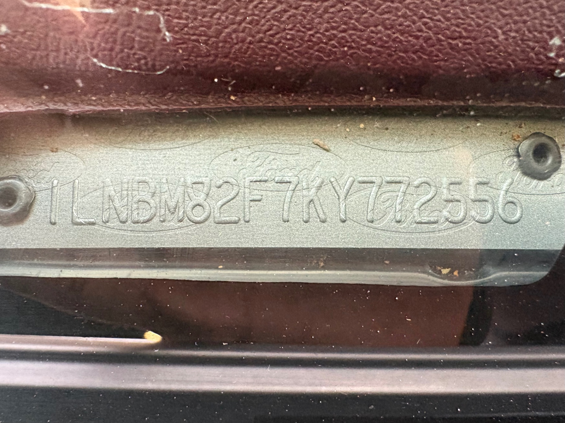 Vehicle photo 26