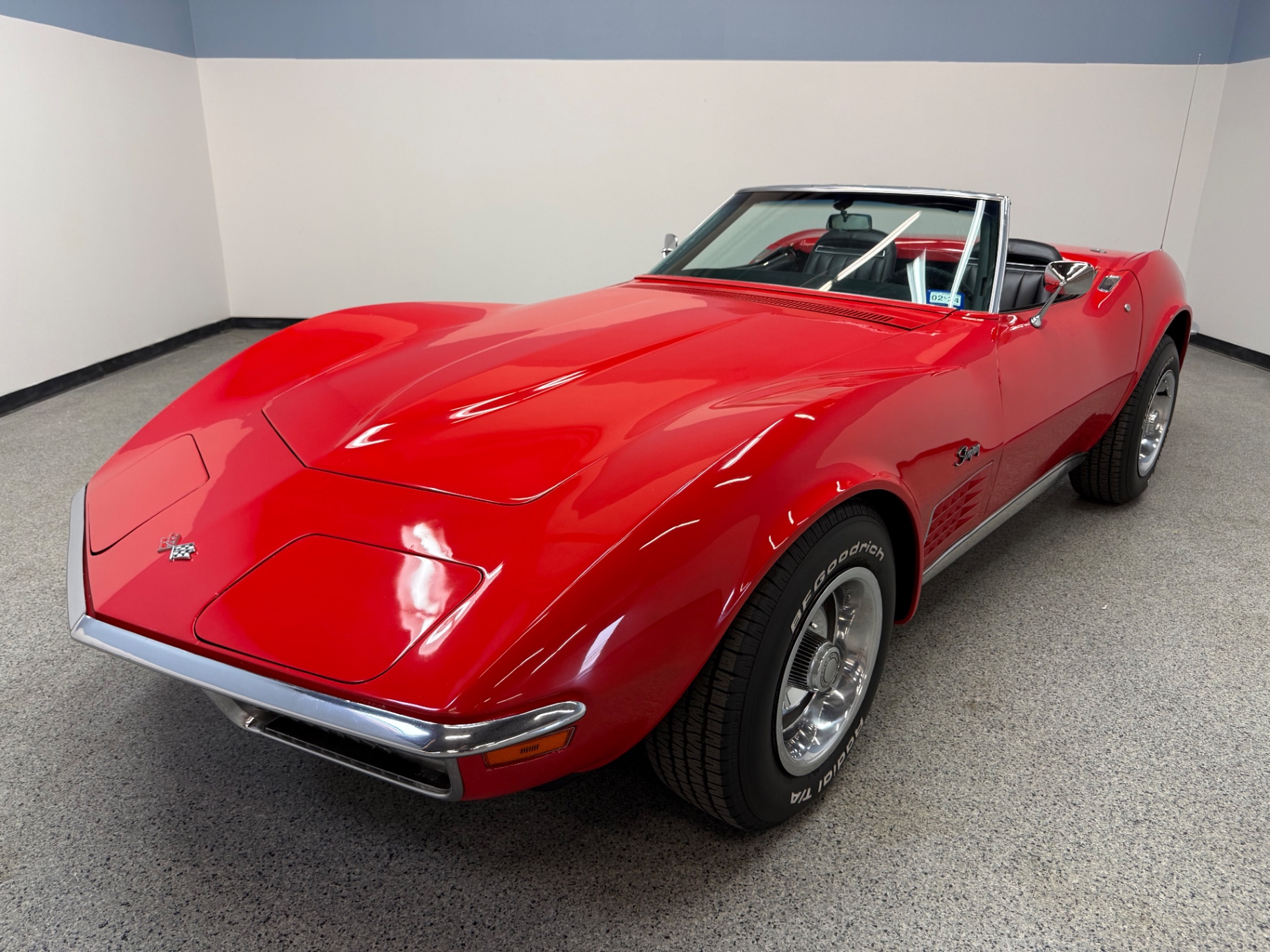 Vehicle photo 30
