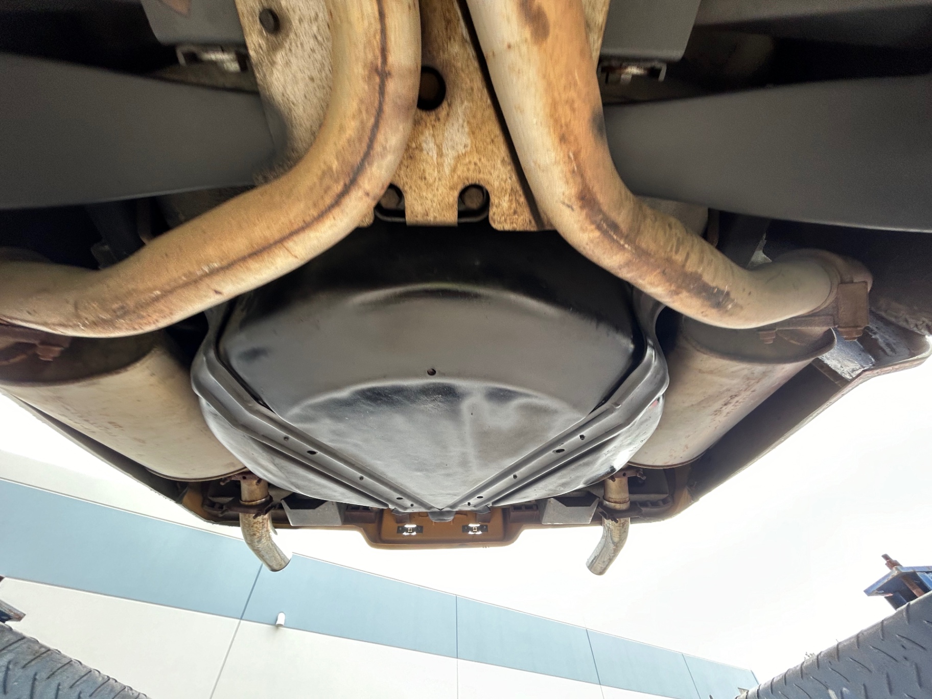 Vehicle photo 38