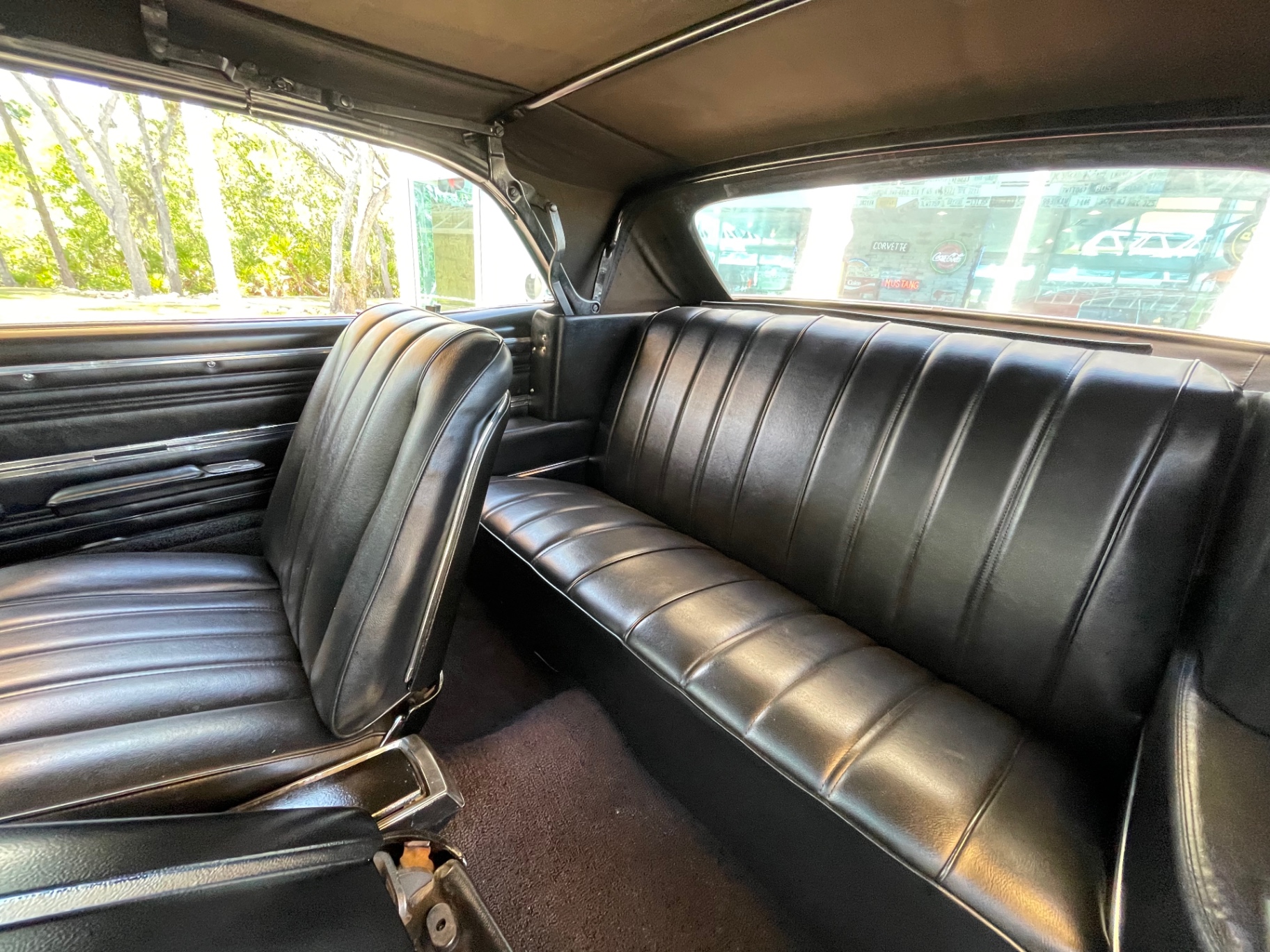 Vehicle photo 40