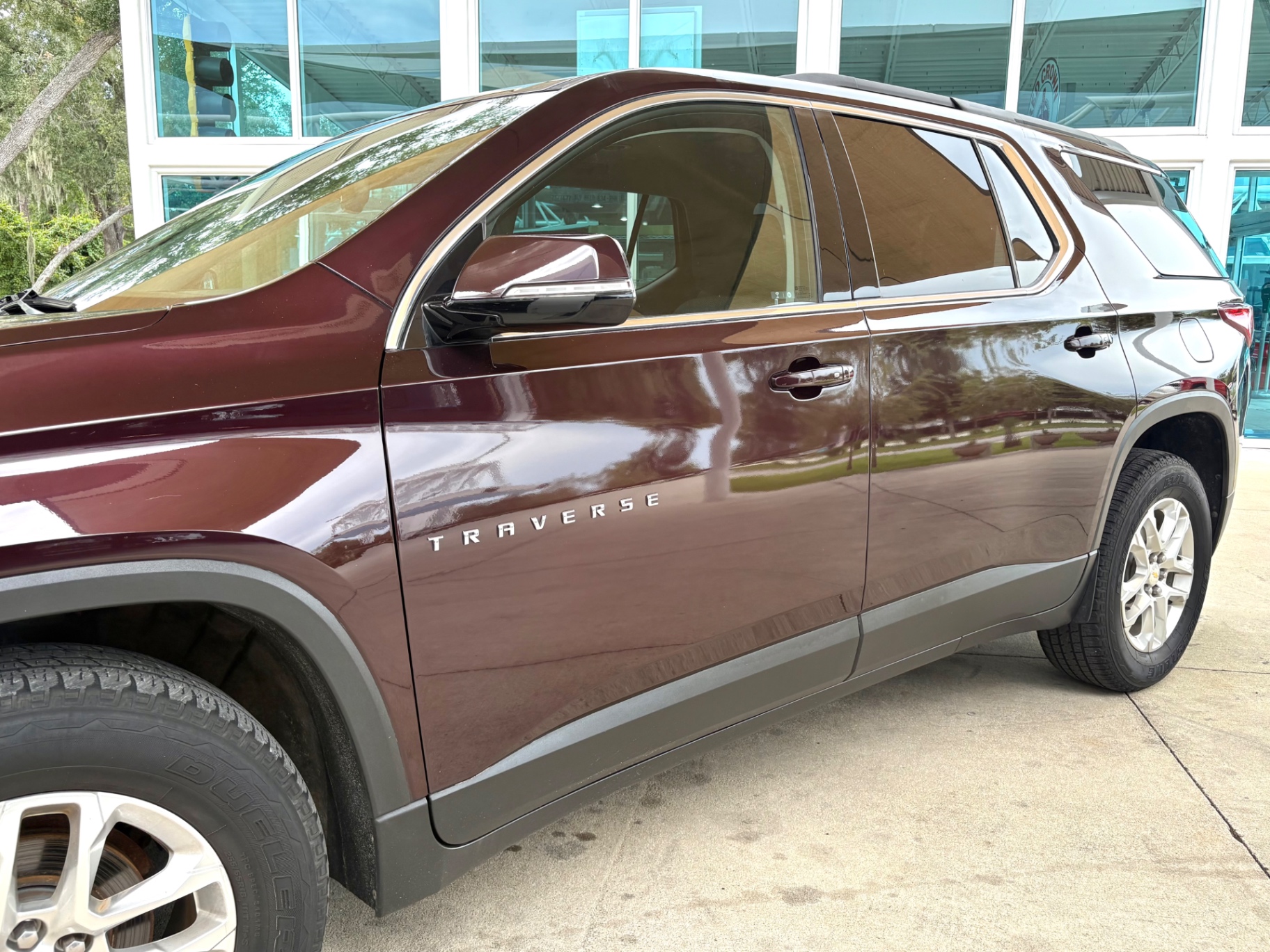 Vehicle photo 13