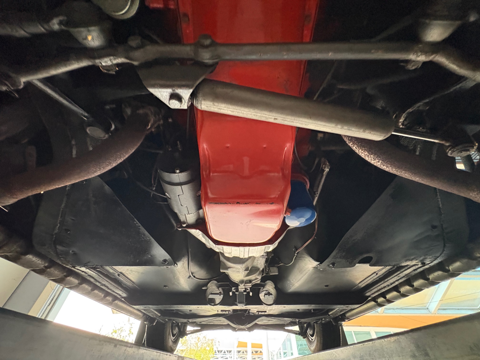 Vehicle photo 59
