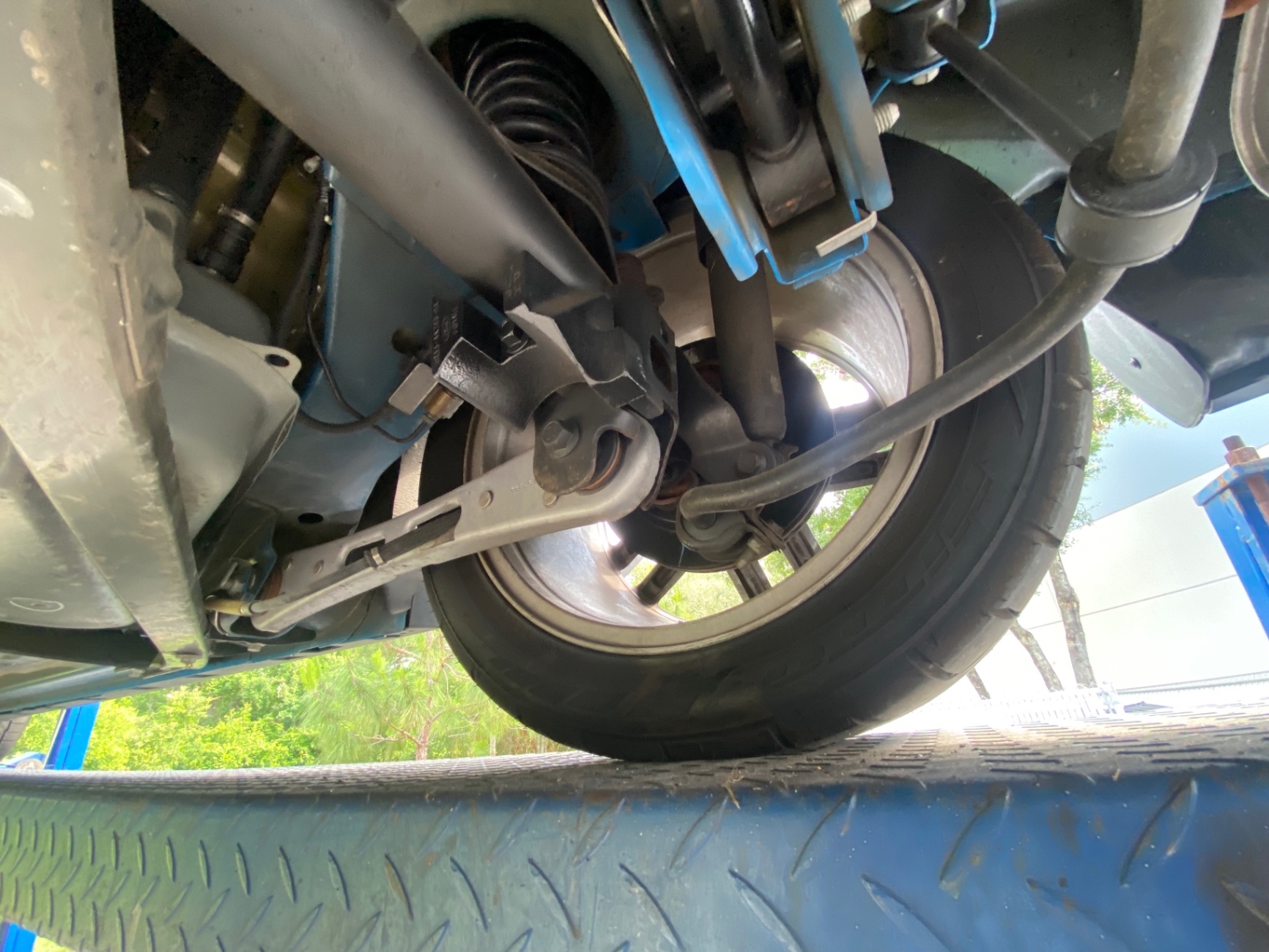 Vehicle photo 64