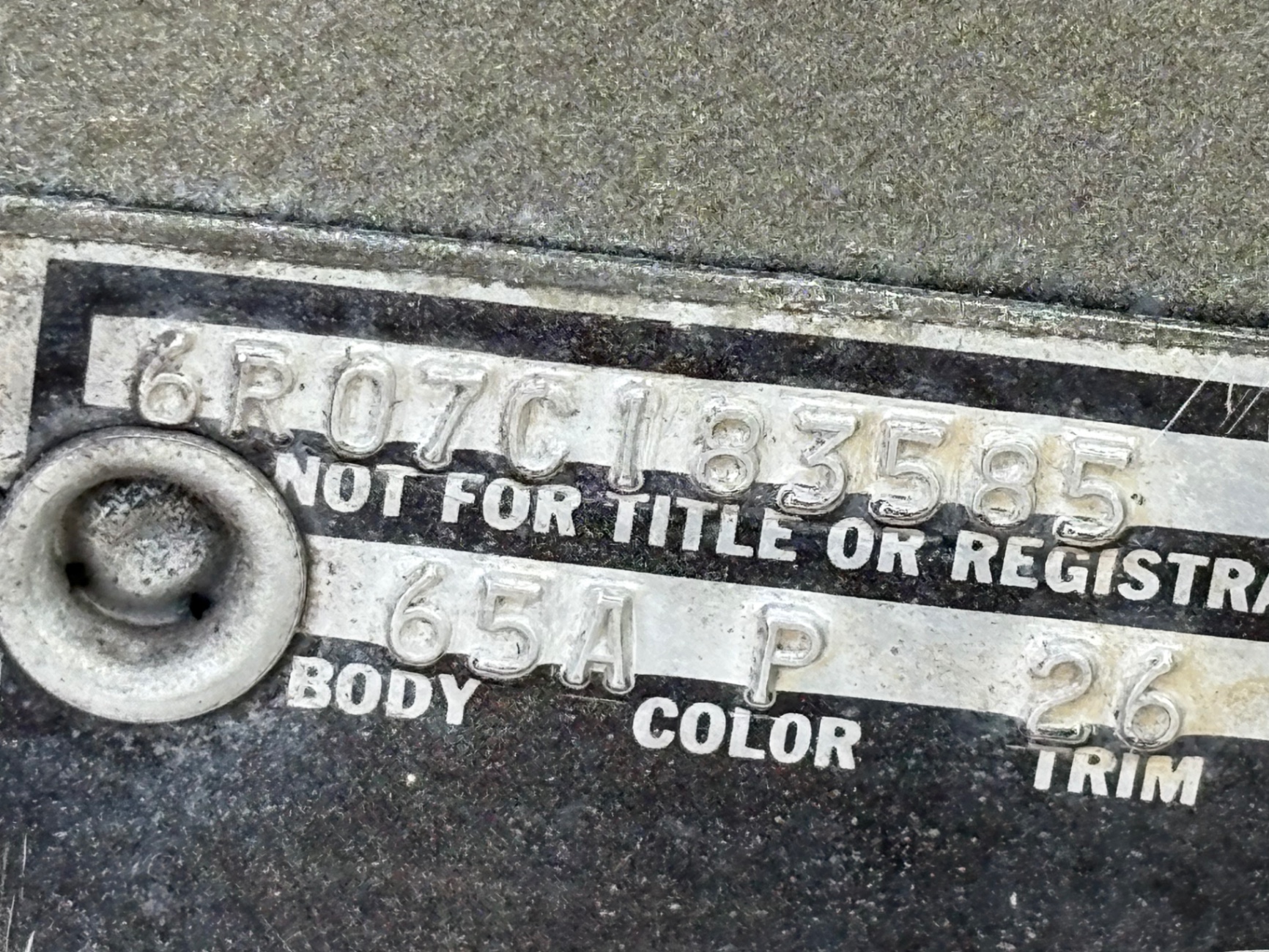 Vehicle photo 24