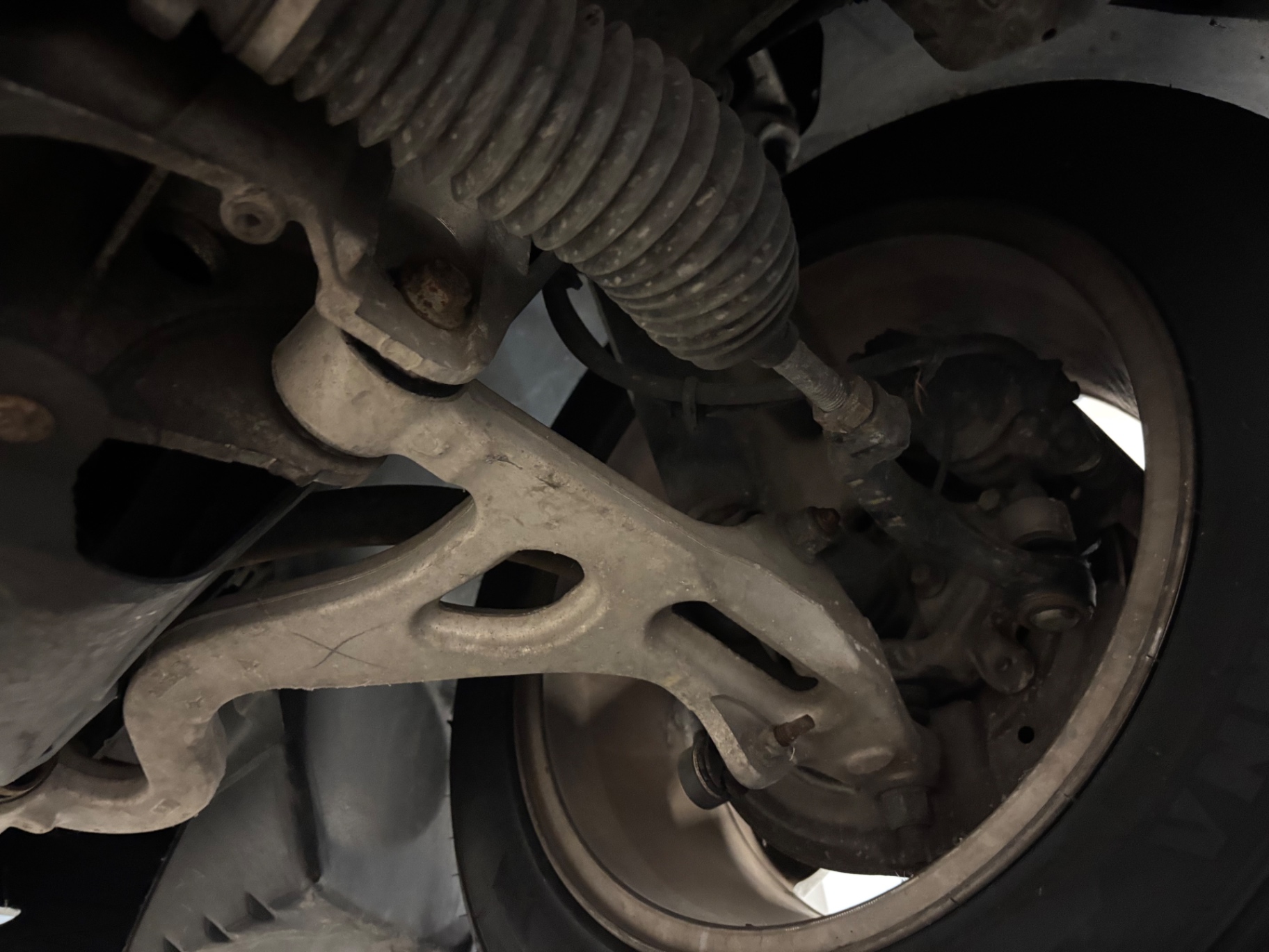 Vehicle photo 38