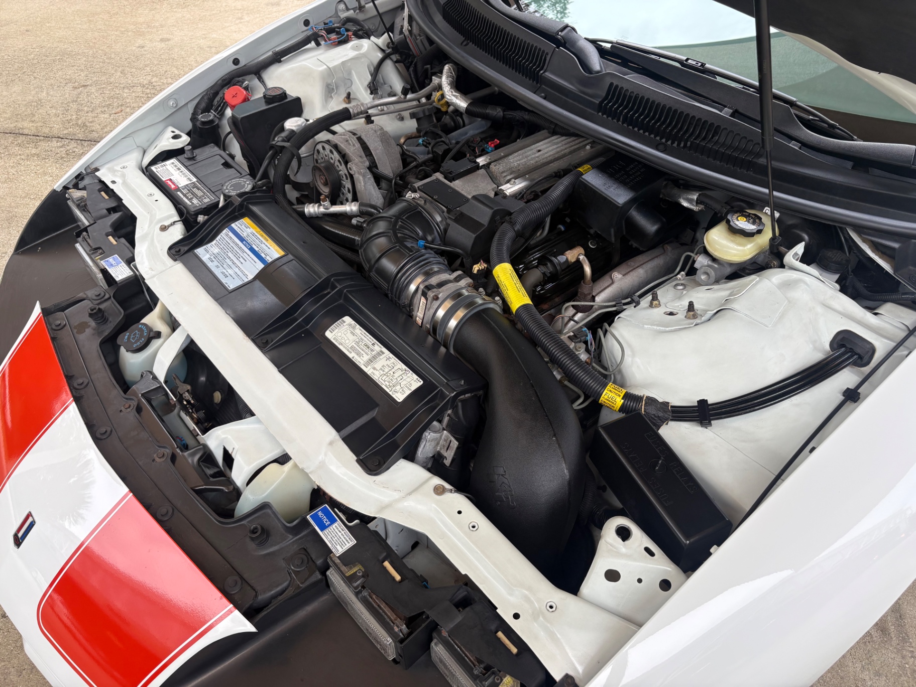Vehicle photo 26