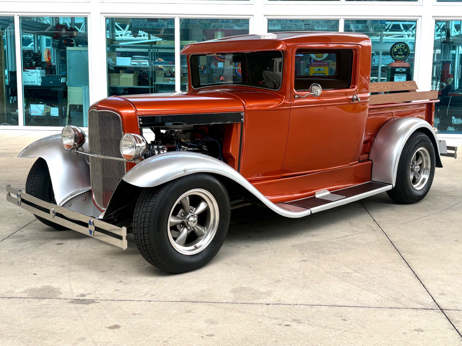 Vehicle photo 11