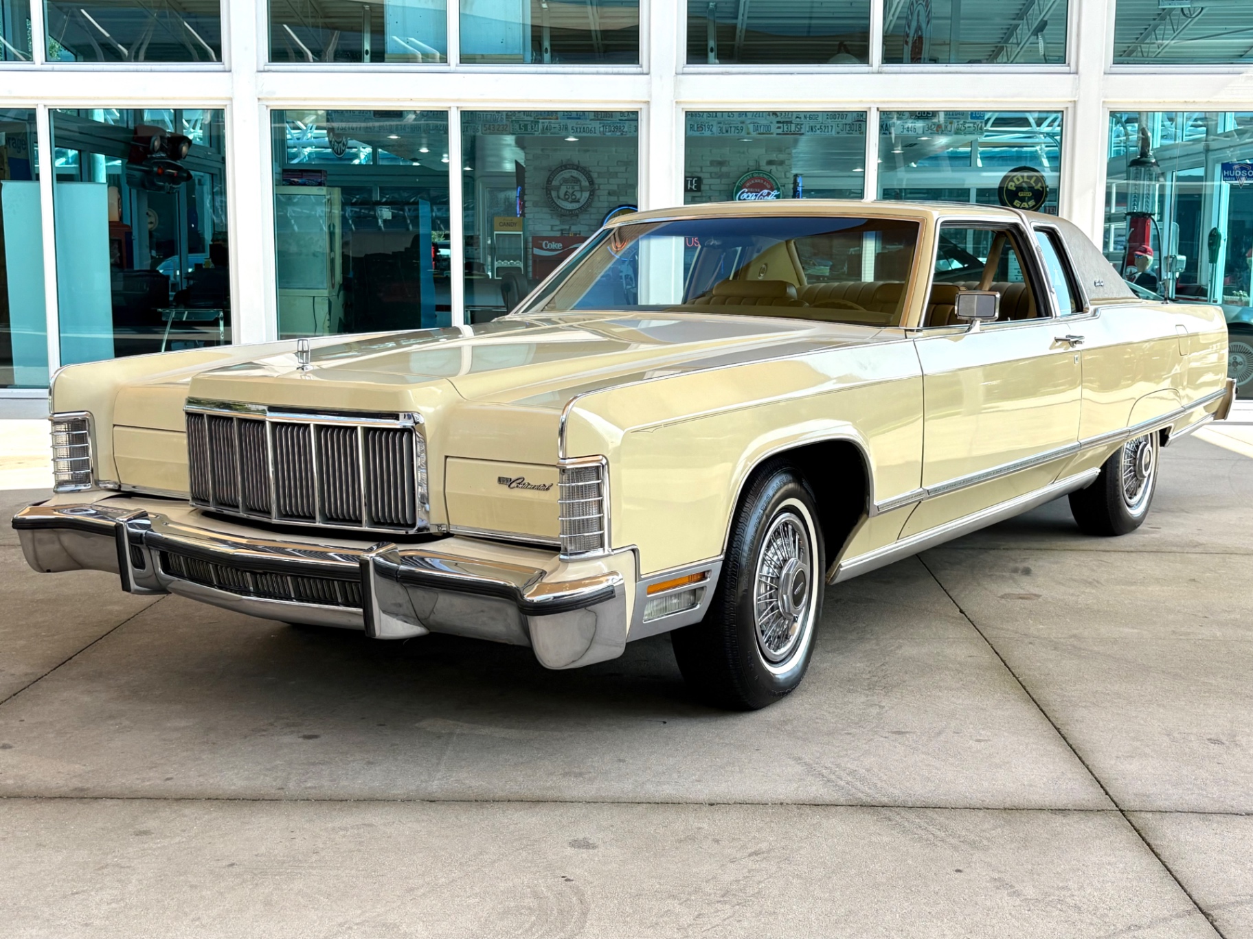 Vehicle photo 1