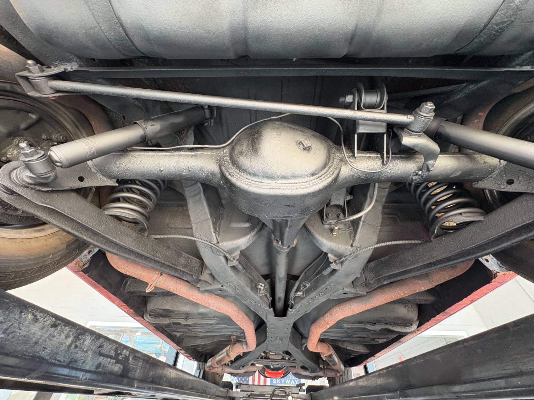 Vehicle photo 44