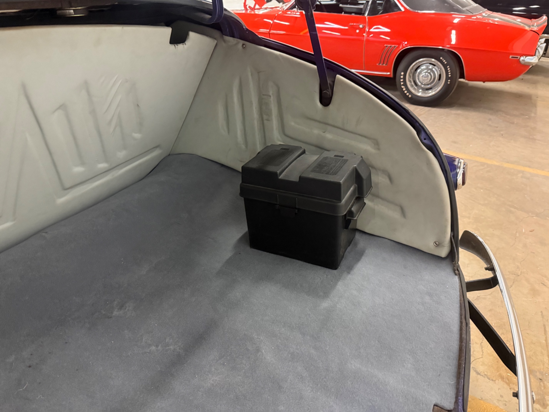 Vehicle photo 34