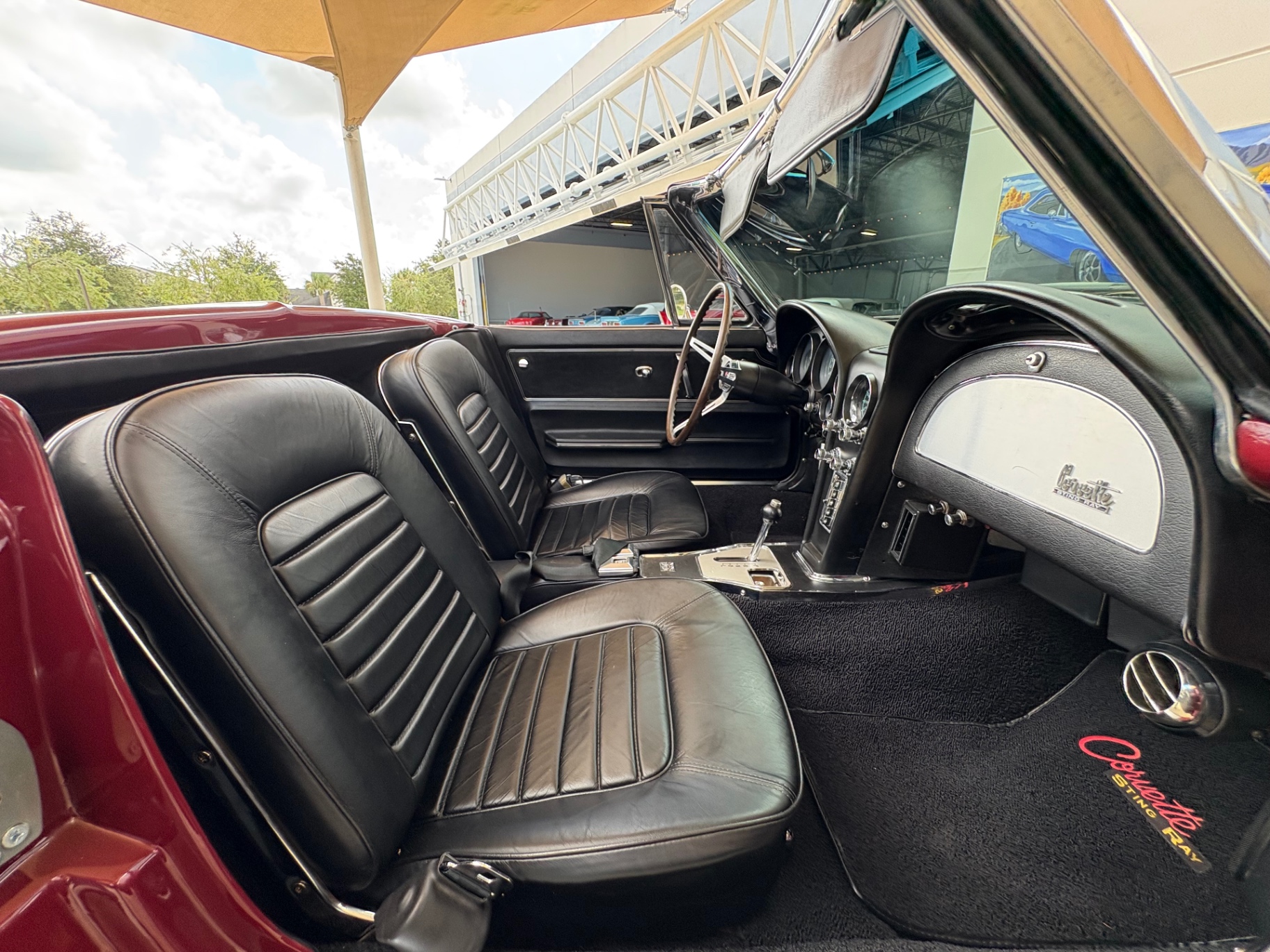 Vehicle photo 46