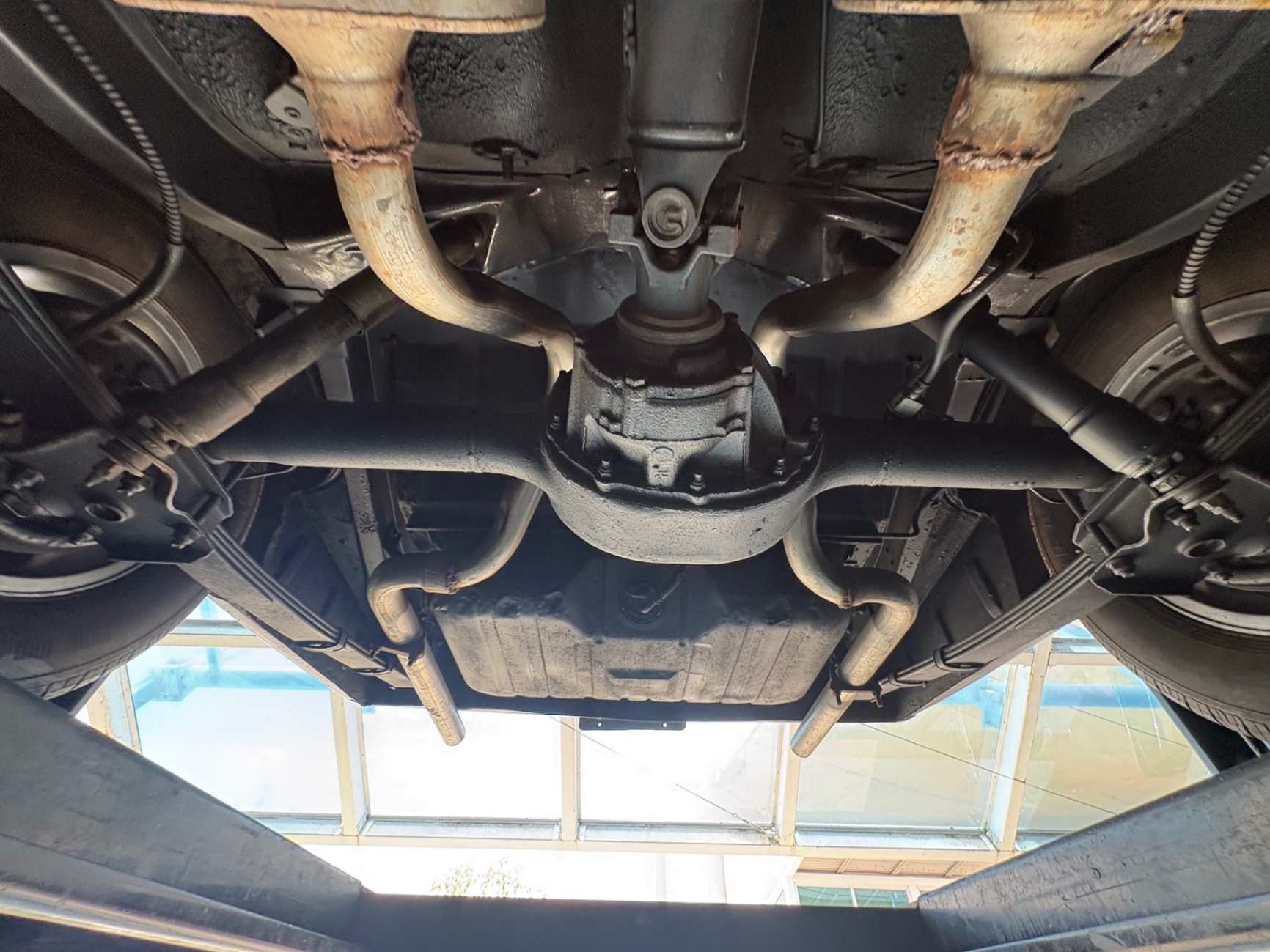 Vehicle photo 56