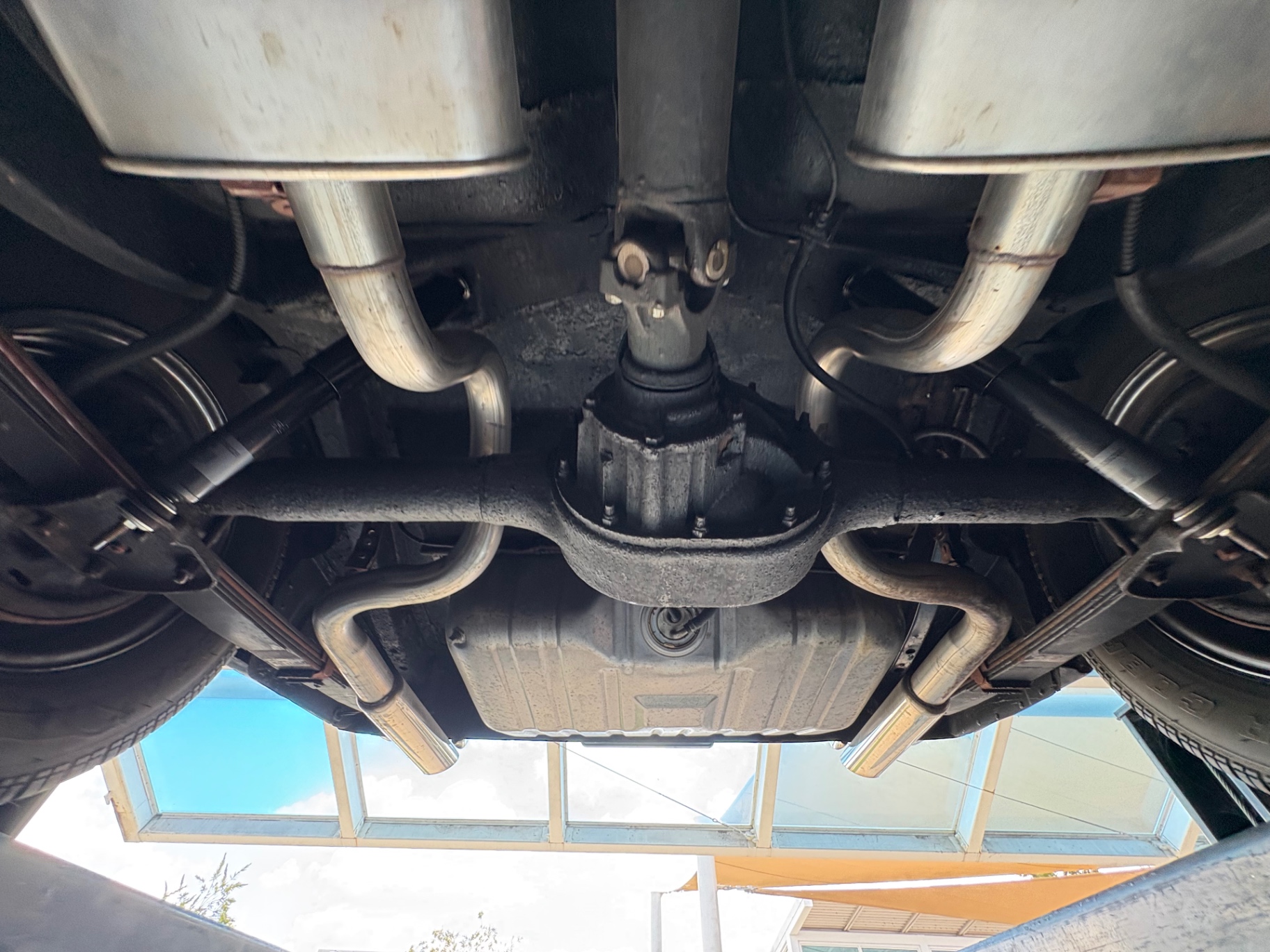 Vehicle photo 58