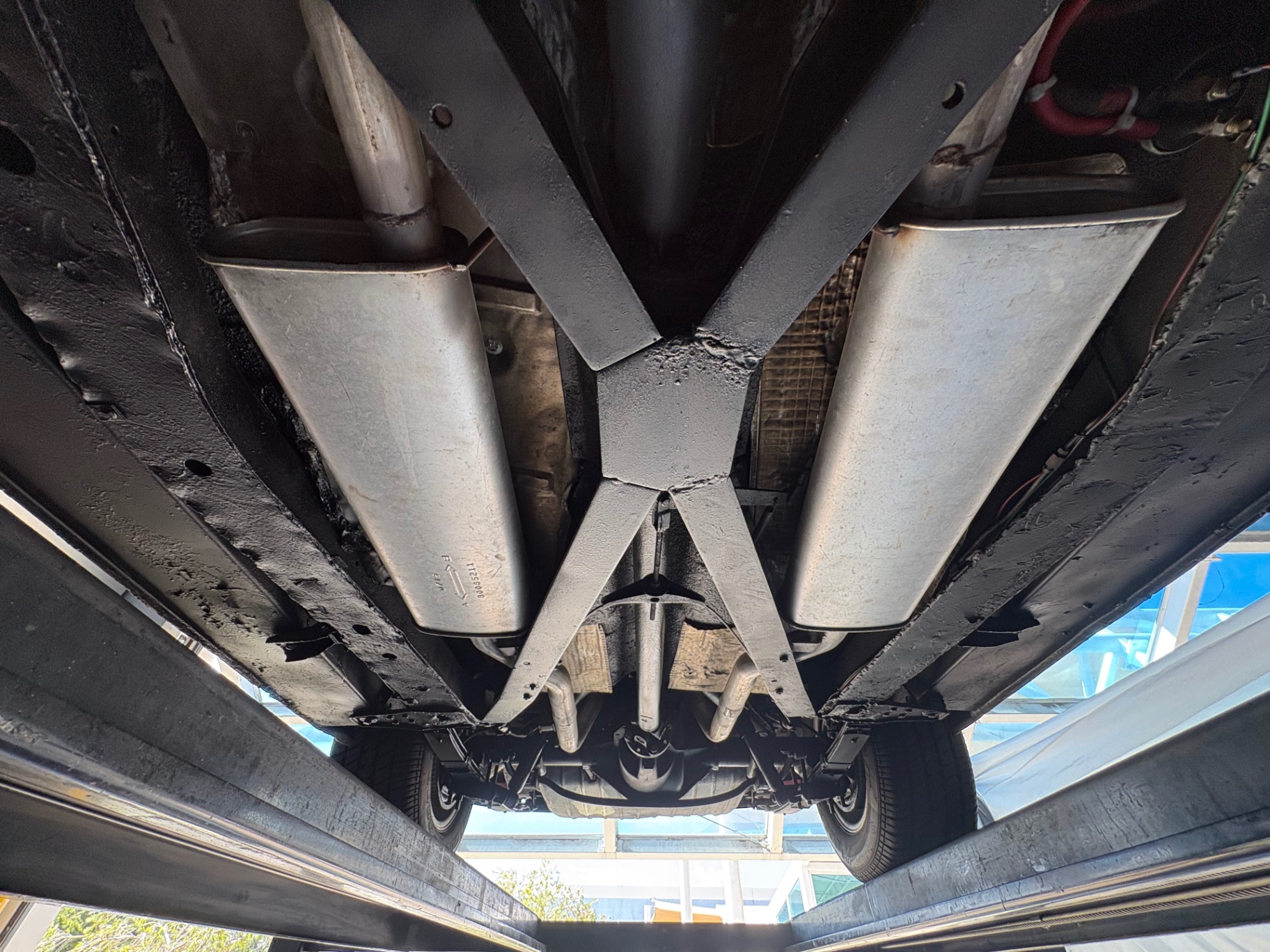 Vehicle photo 61