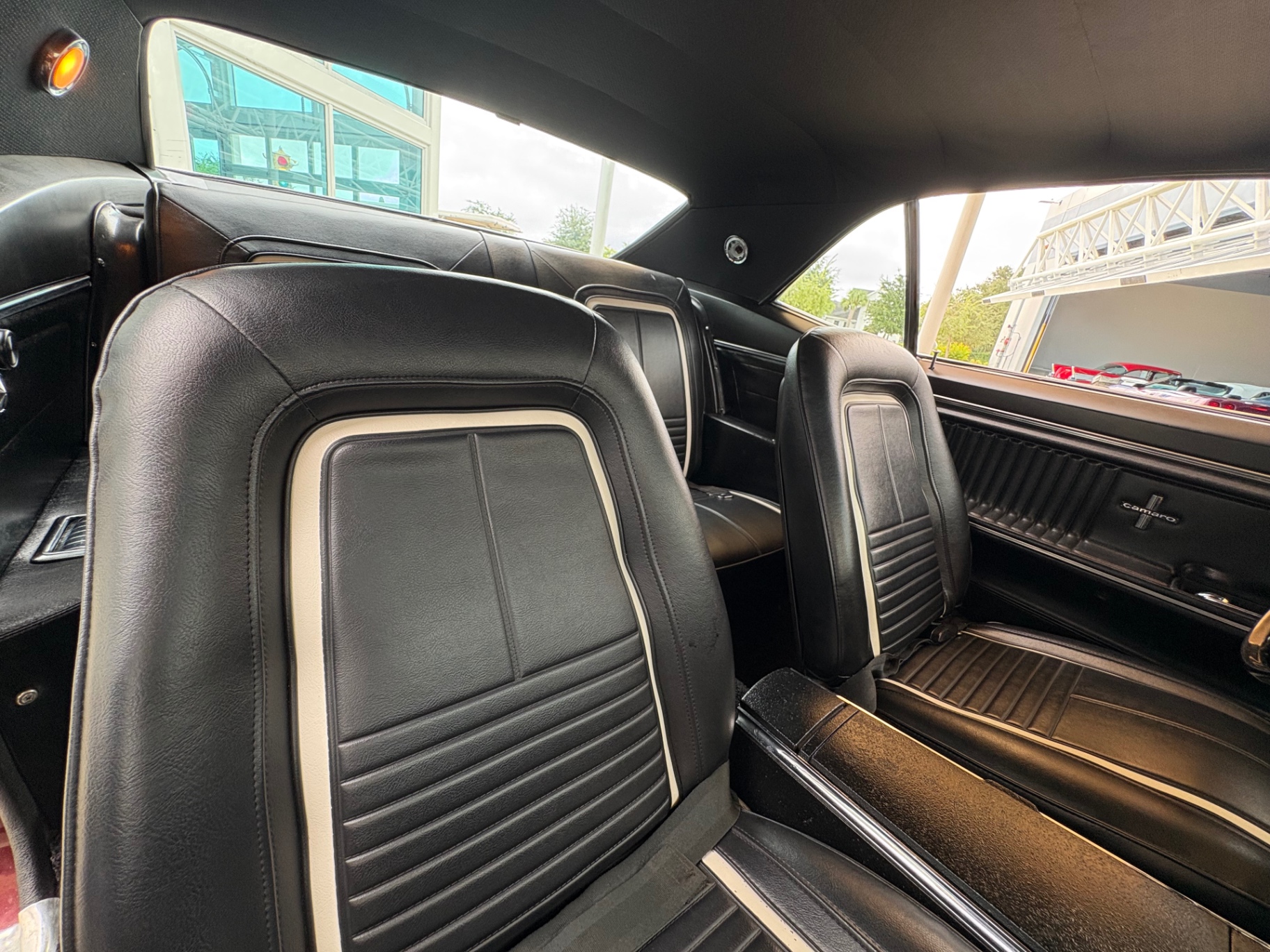 Vehicle photo 40