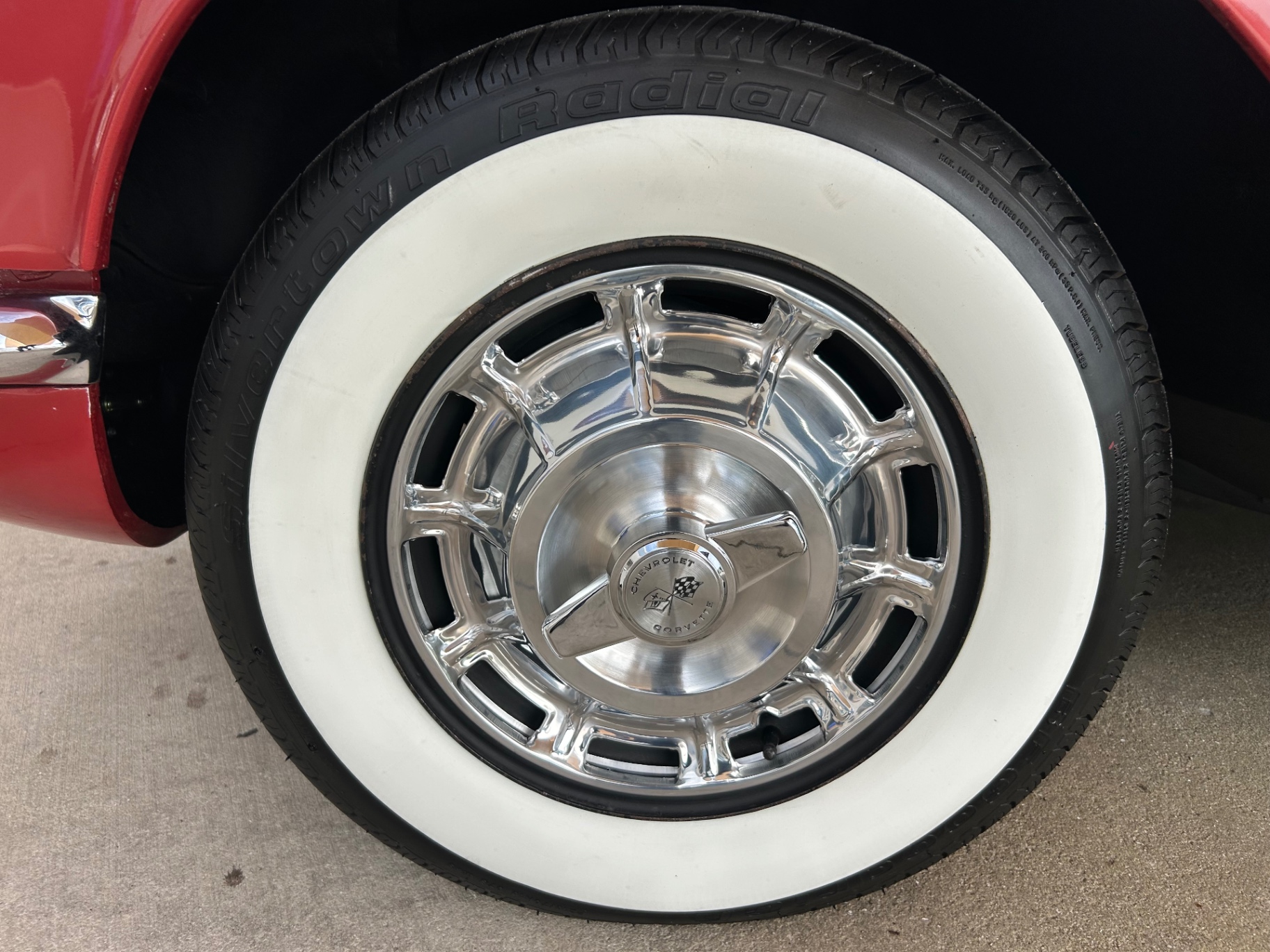 Vehicle photo 24