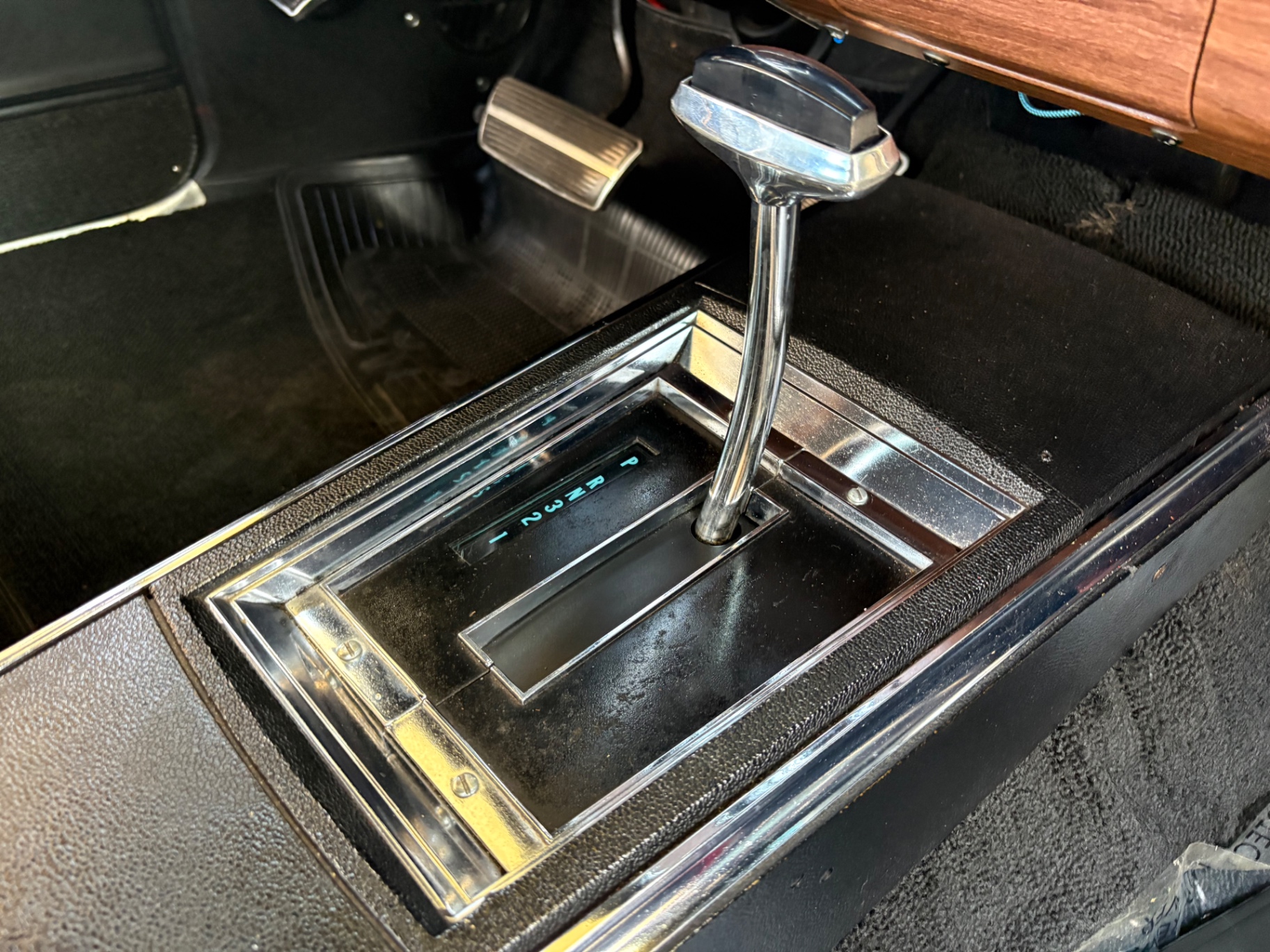 Vehicle photo 44