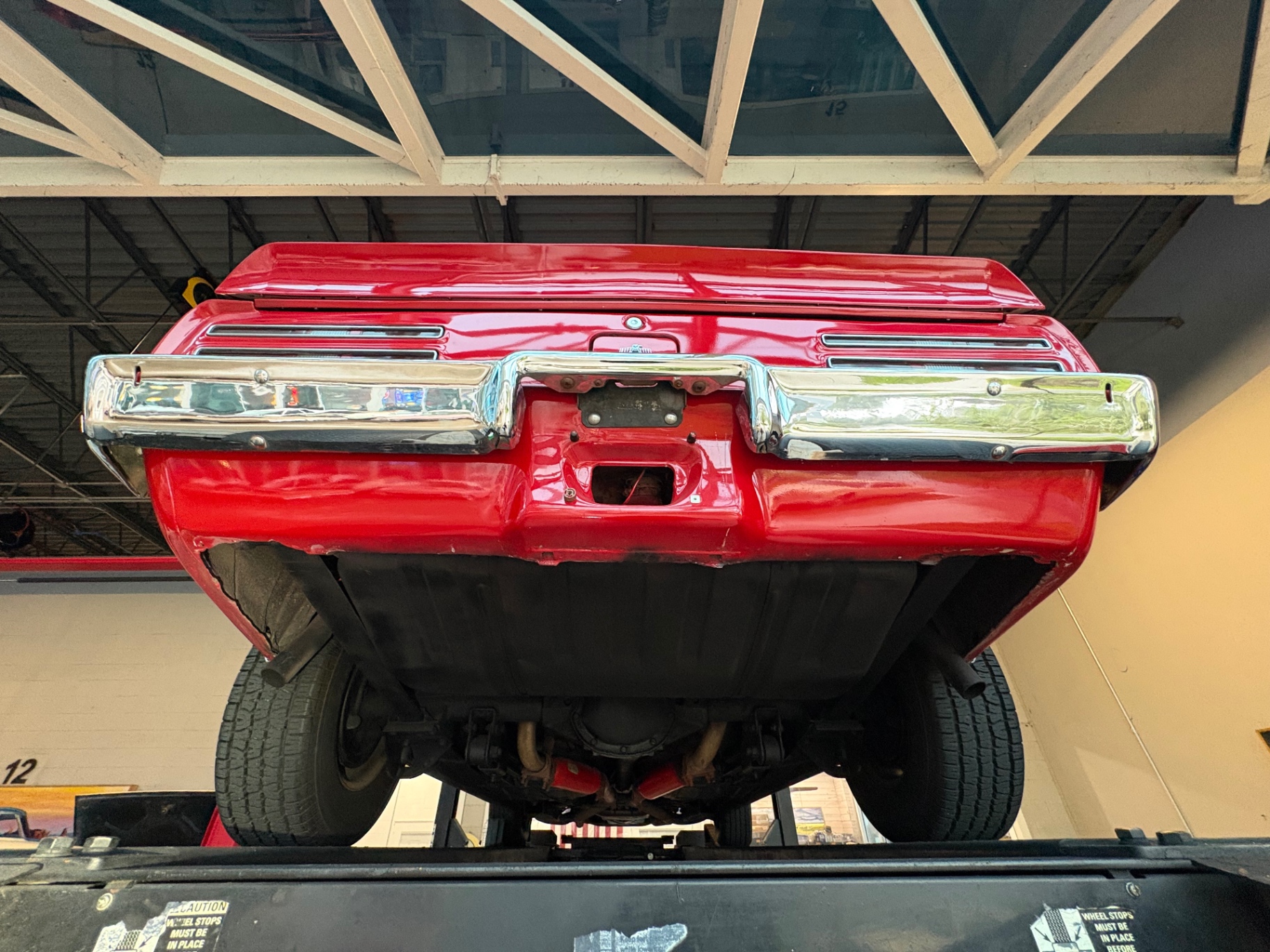 Vehicle photo 46
