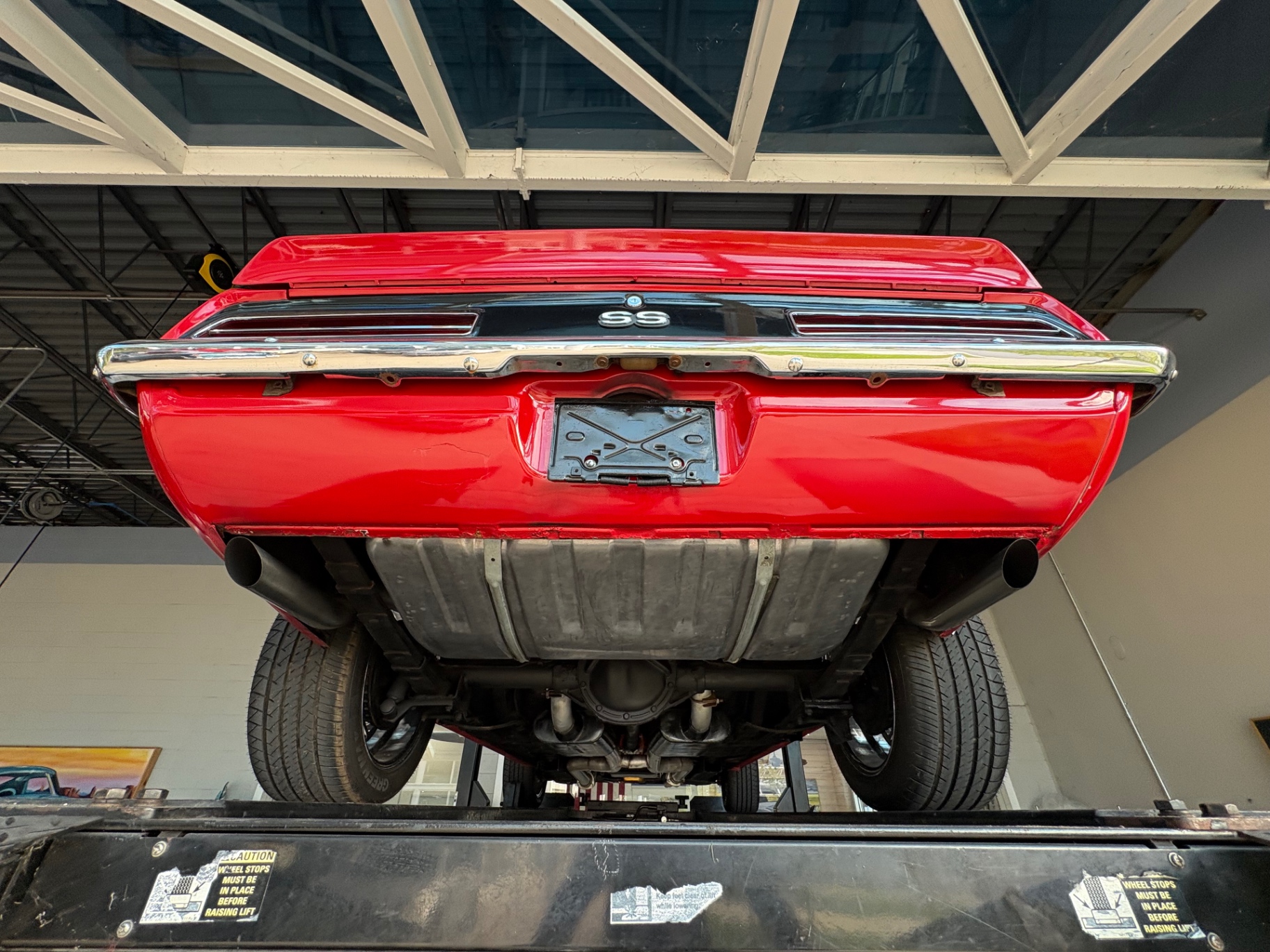 Vehicle photo 45