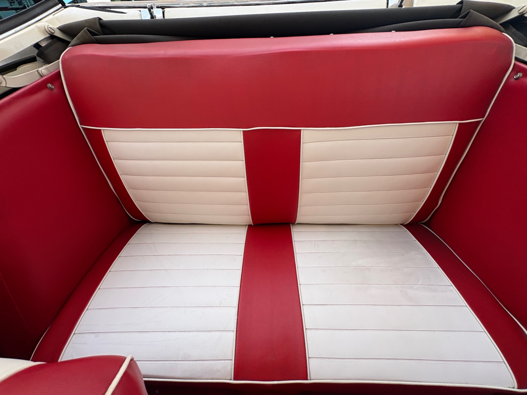 Vehicle photo 41