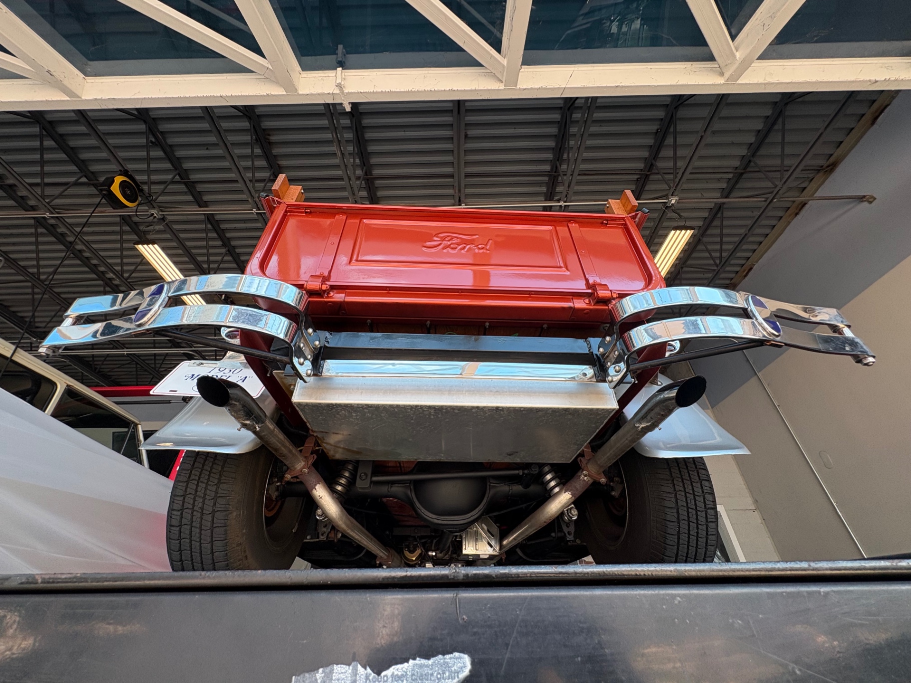 Vehicle photo 35