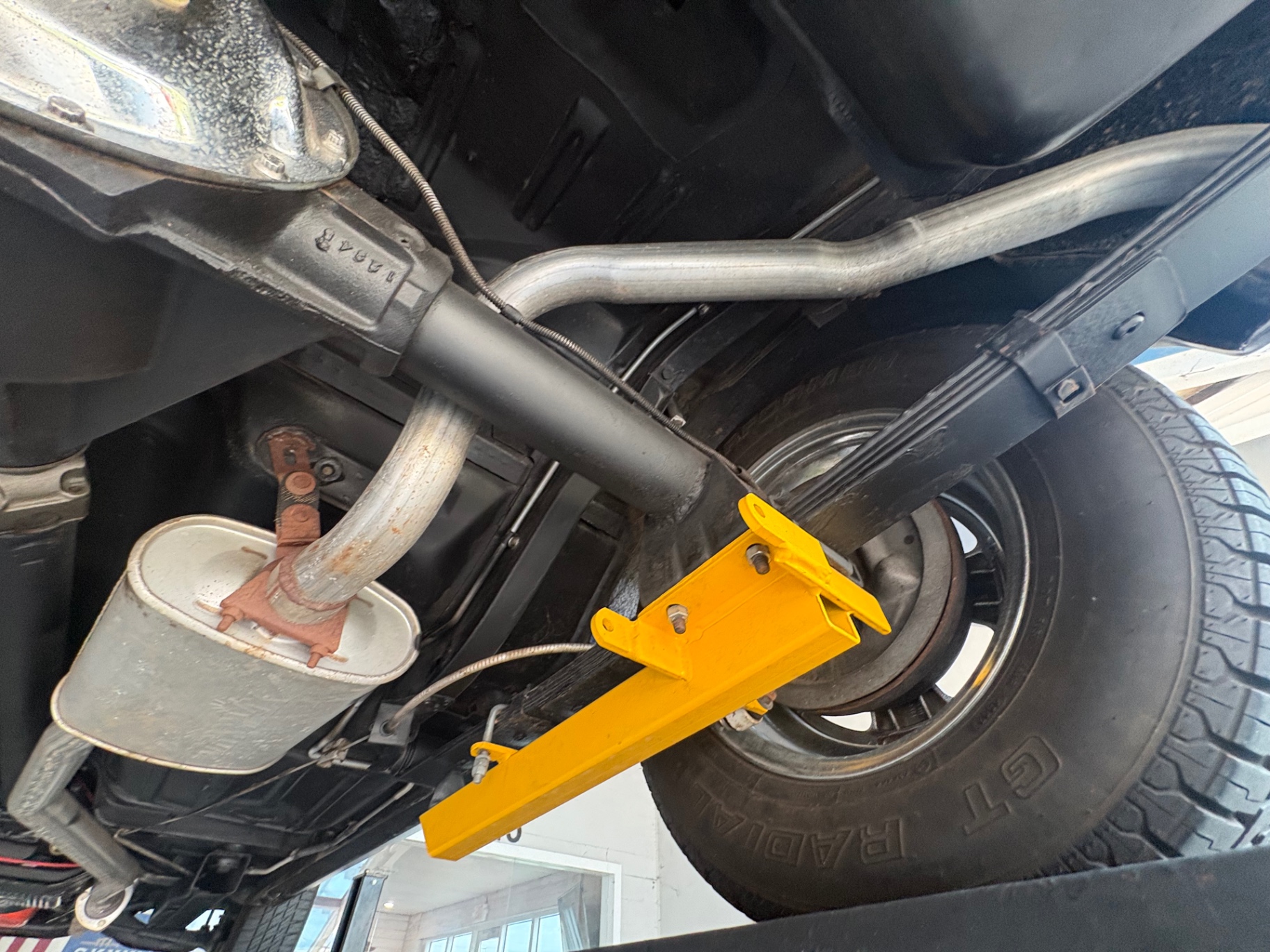 Vehicle photo 49