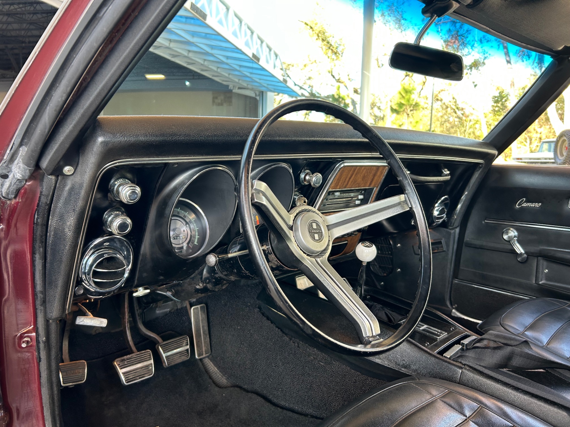 Vehicle photo 36
